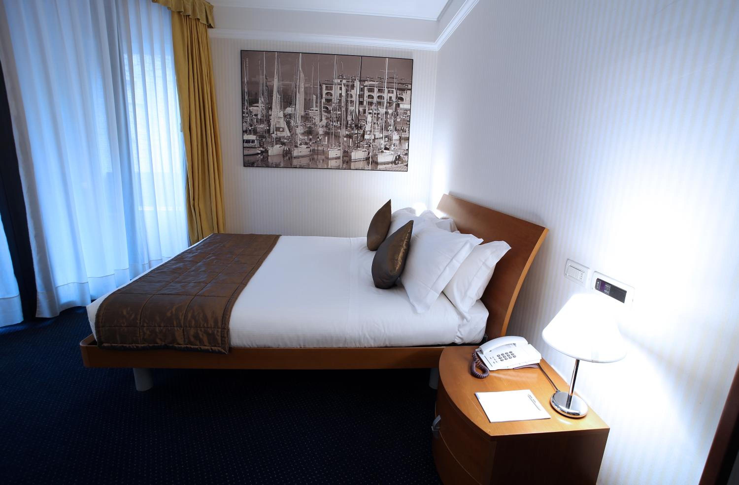 Double Room - Photo 1