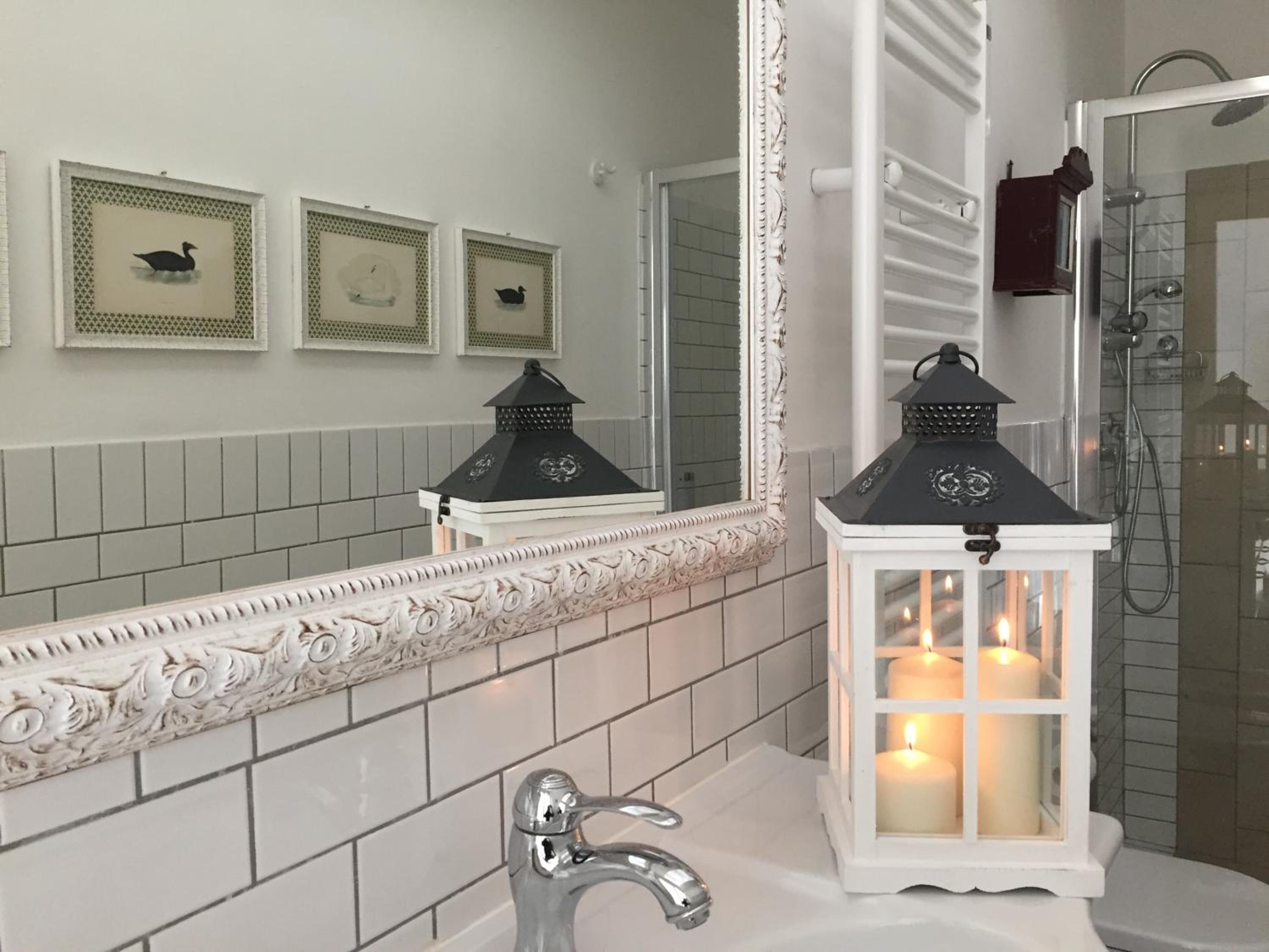 Double Room with Private Bathroom - Photo 4