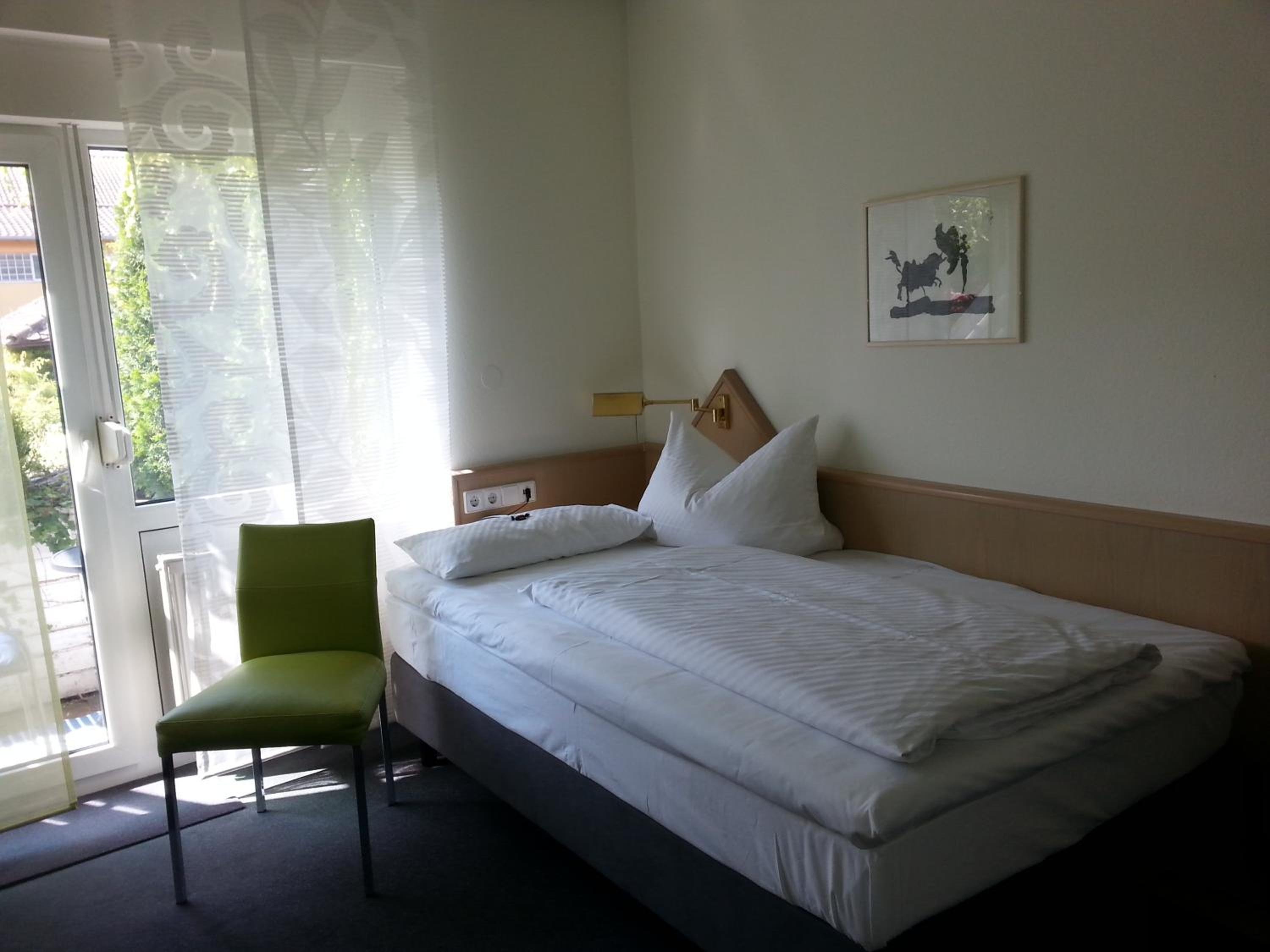 Single Room photo 2