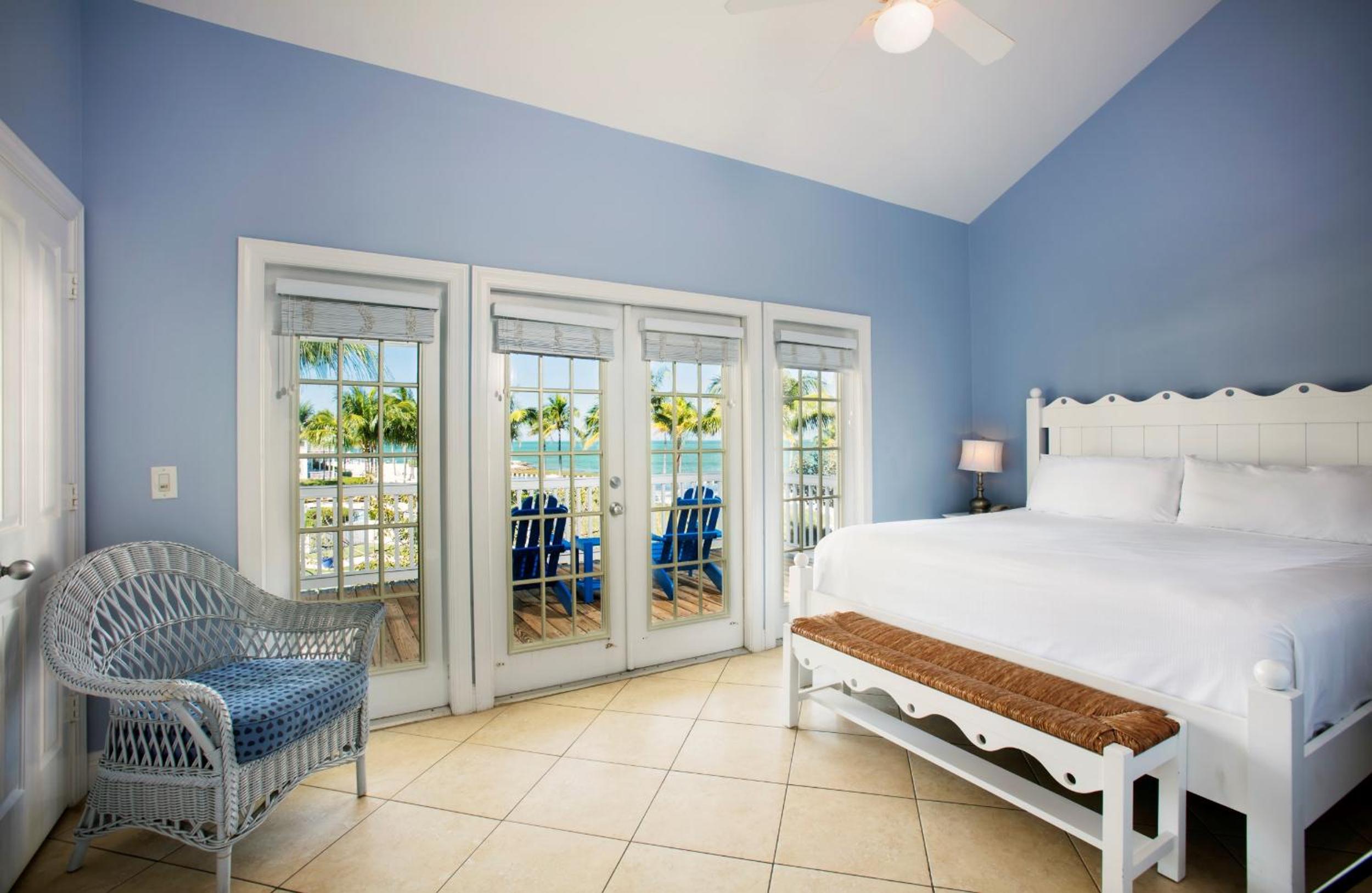 Three Bedroom Beachfront Villa - Photo 1