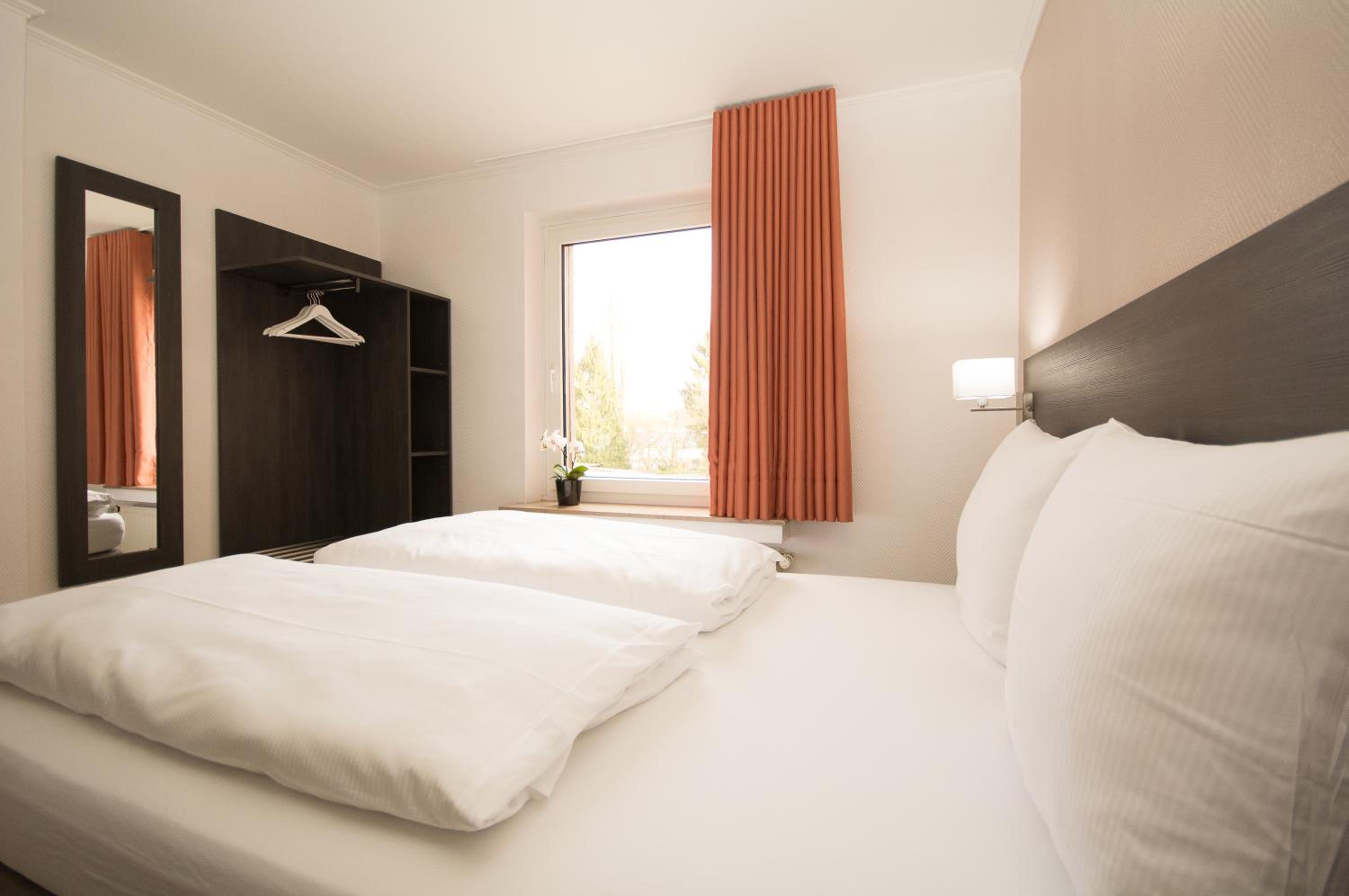 Standard Double Room photo 3