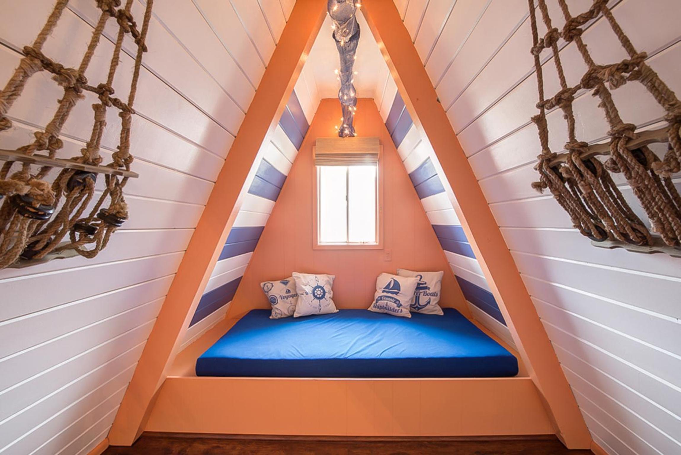 Pirate 2 Story Villa
