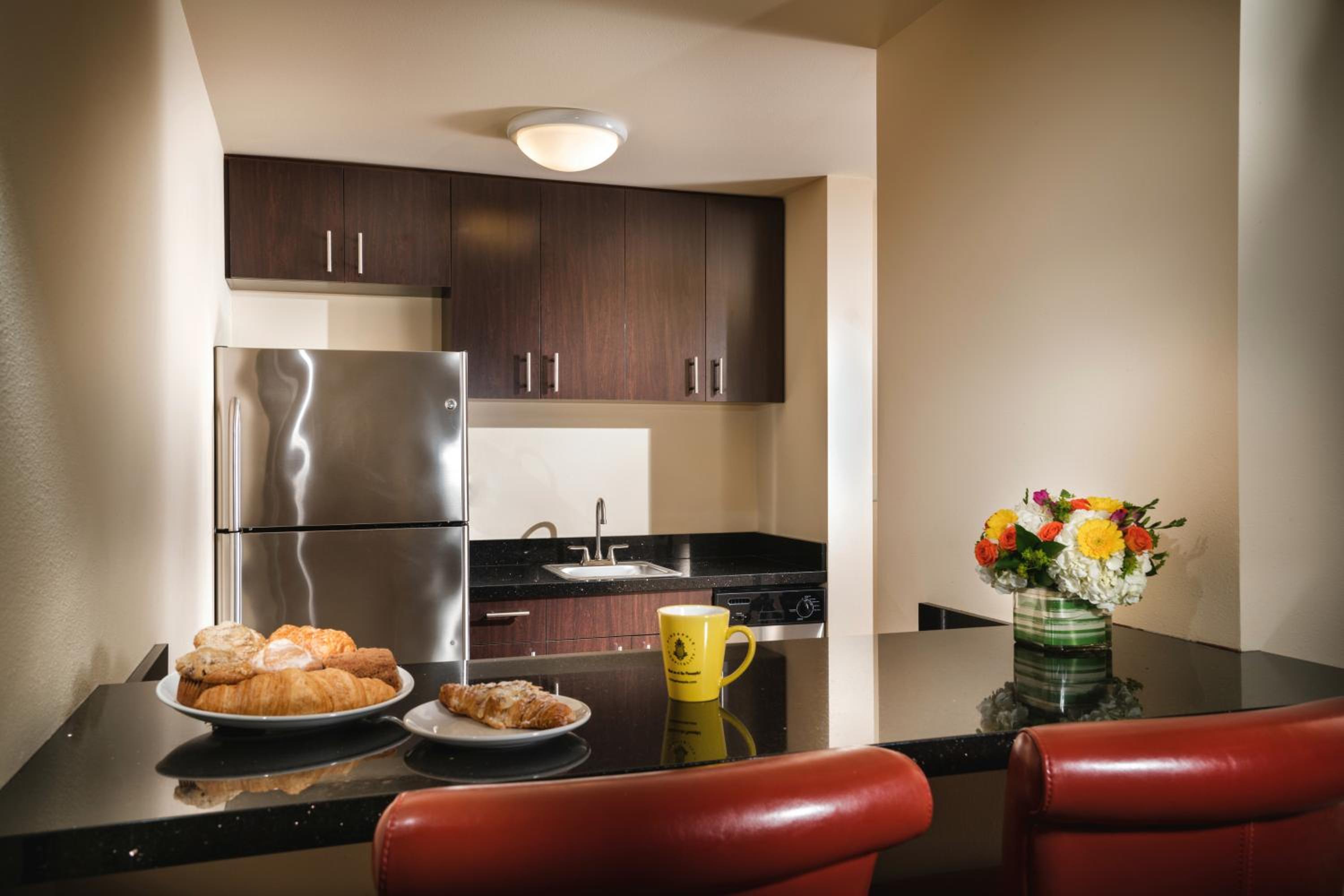 Maestro Suite - Photo 3