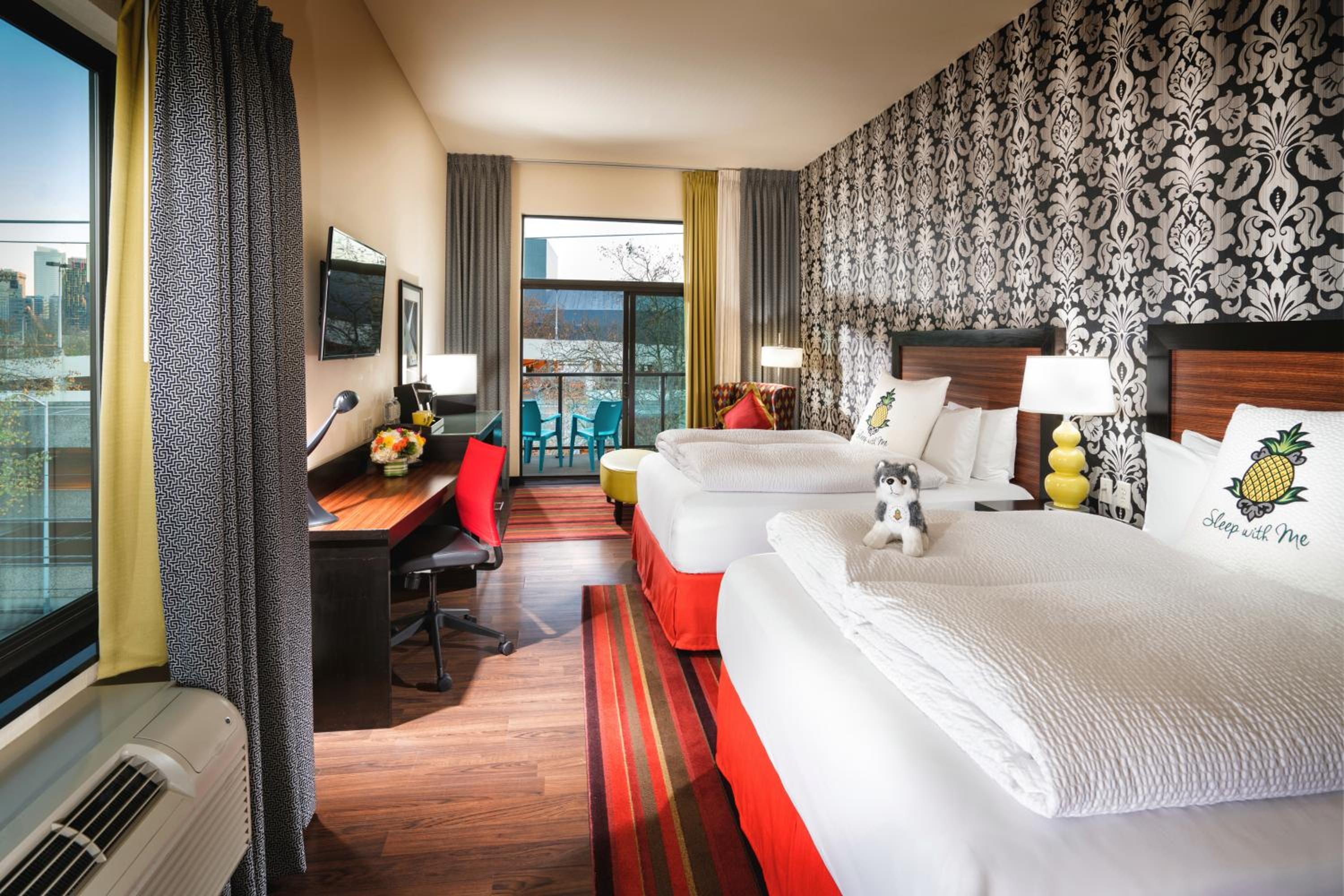 Diva's Dressing Room Suite