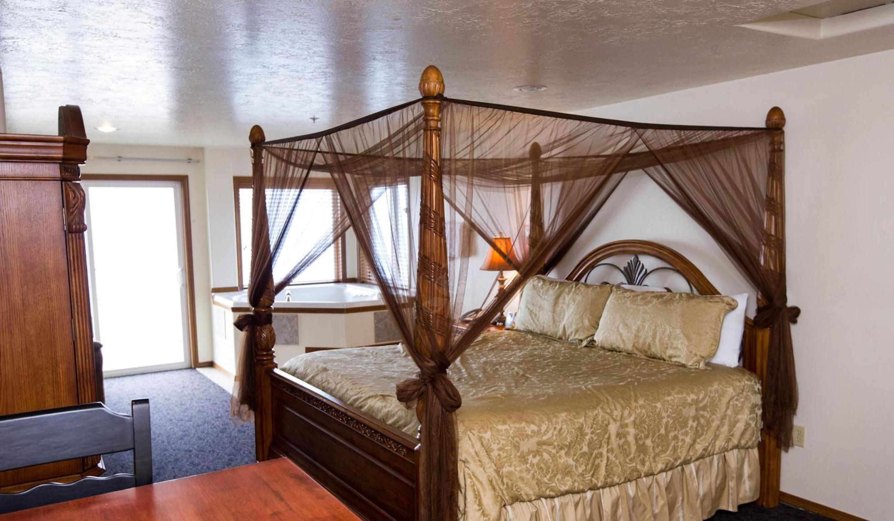 King Room with Spa Bath - Second Floor