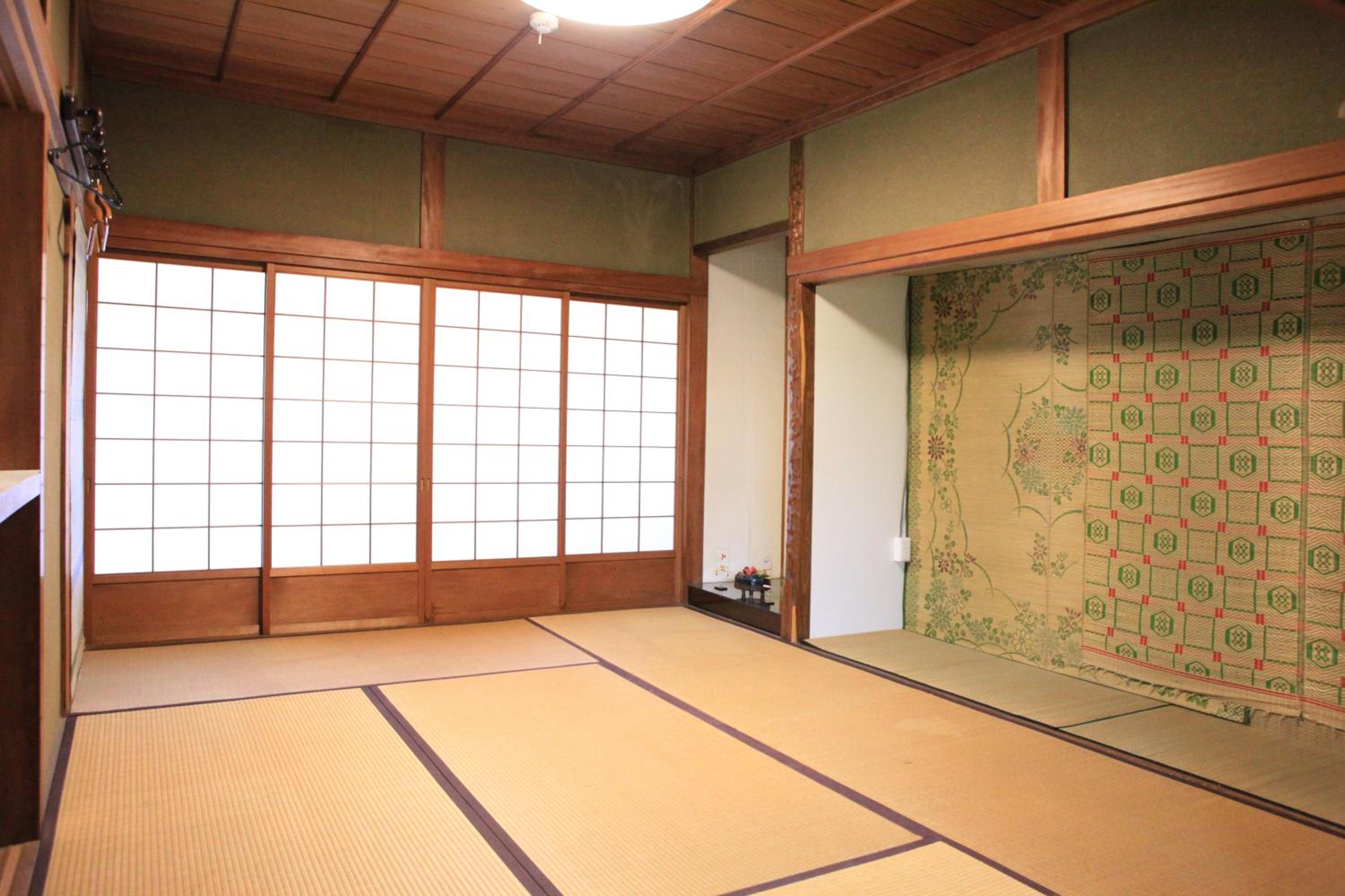 Single Futon in Japanese-Style Female Dormitory Room photo 1