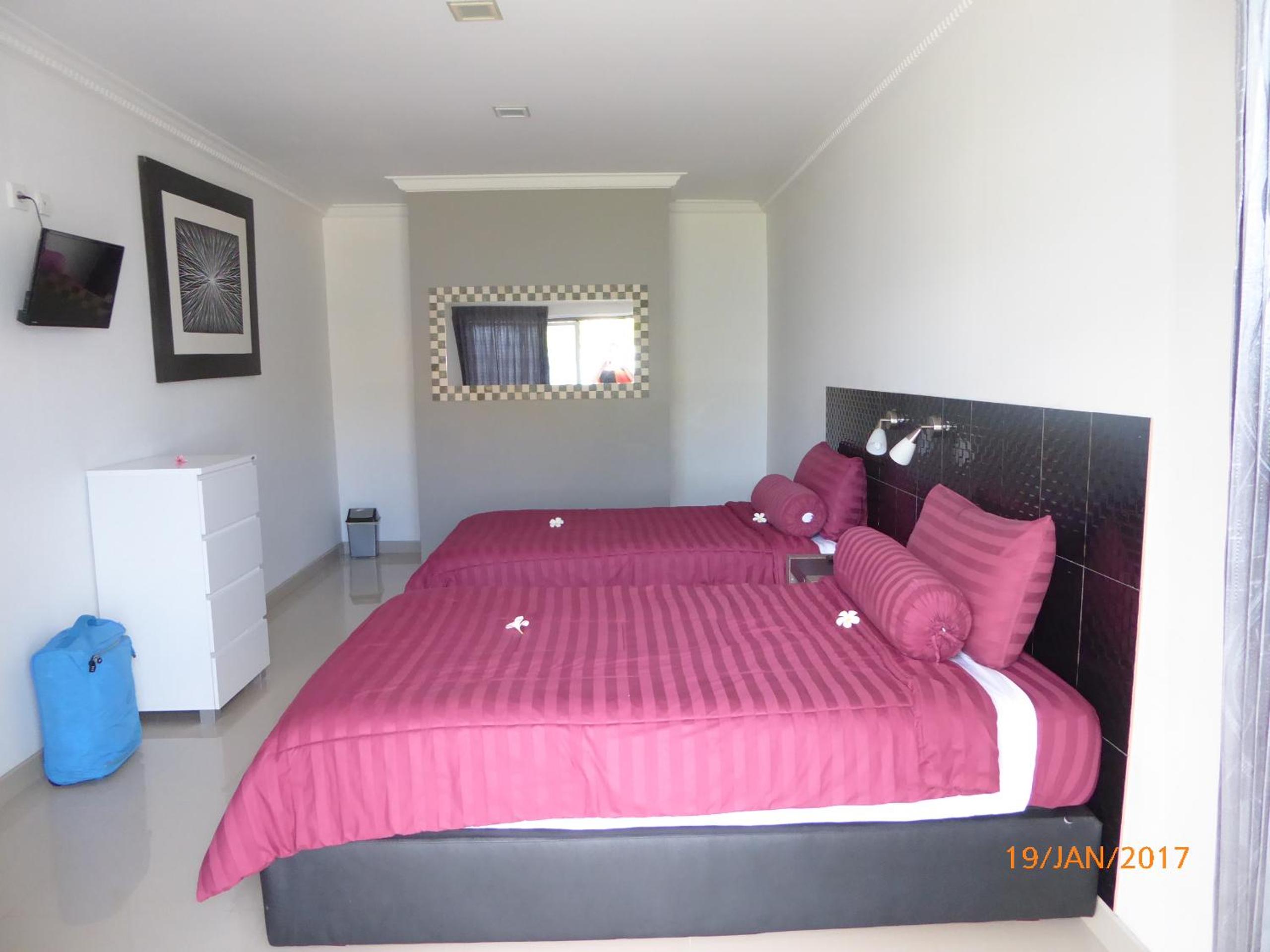 Deluxe Twin Room with Sea View - Photo 2