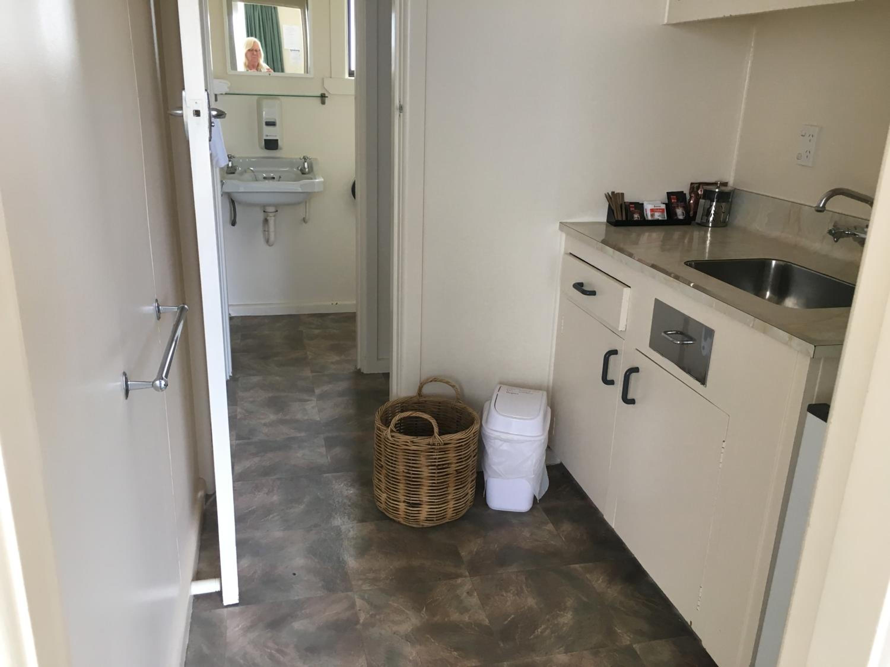 Standard One-Bedroom Apartment photo 2