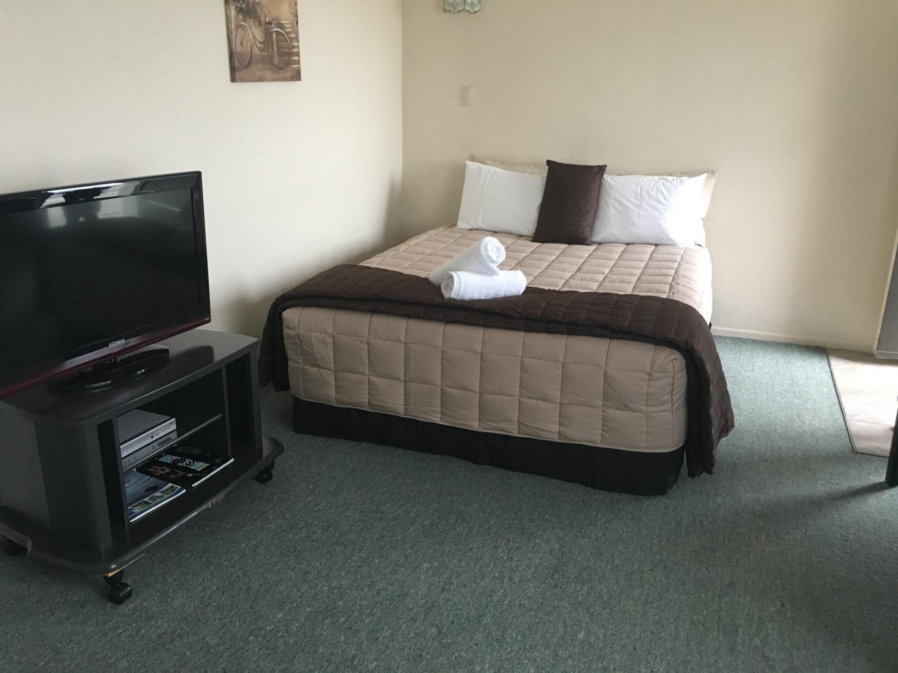 Apartment With Disability Access - Photo 2
