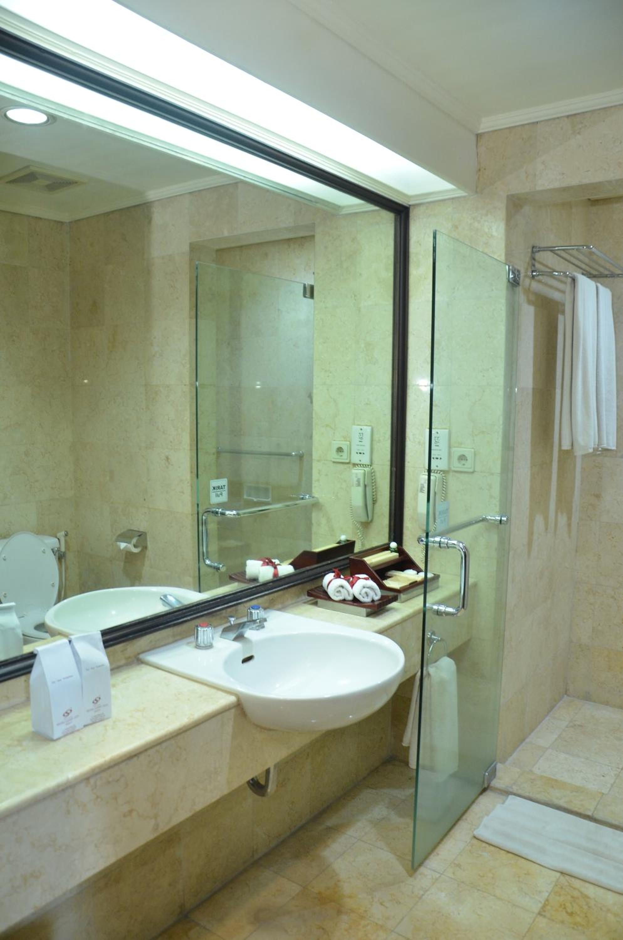 Deluxe Double Room photo 2