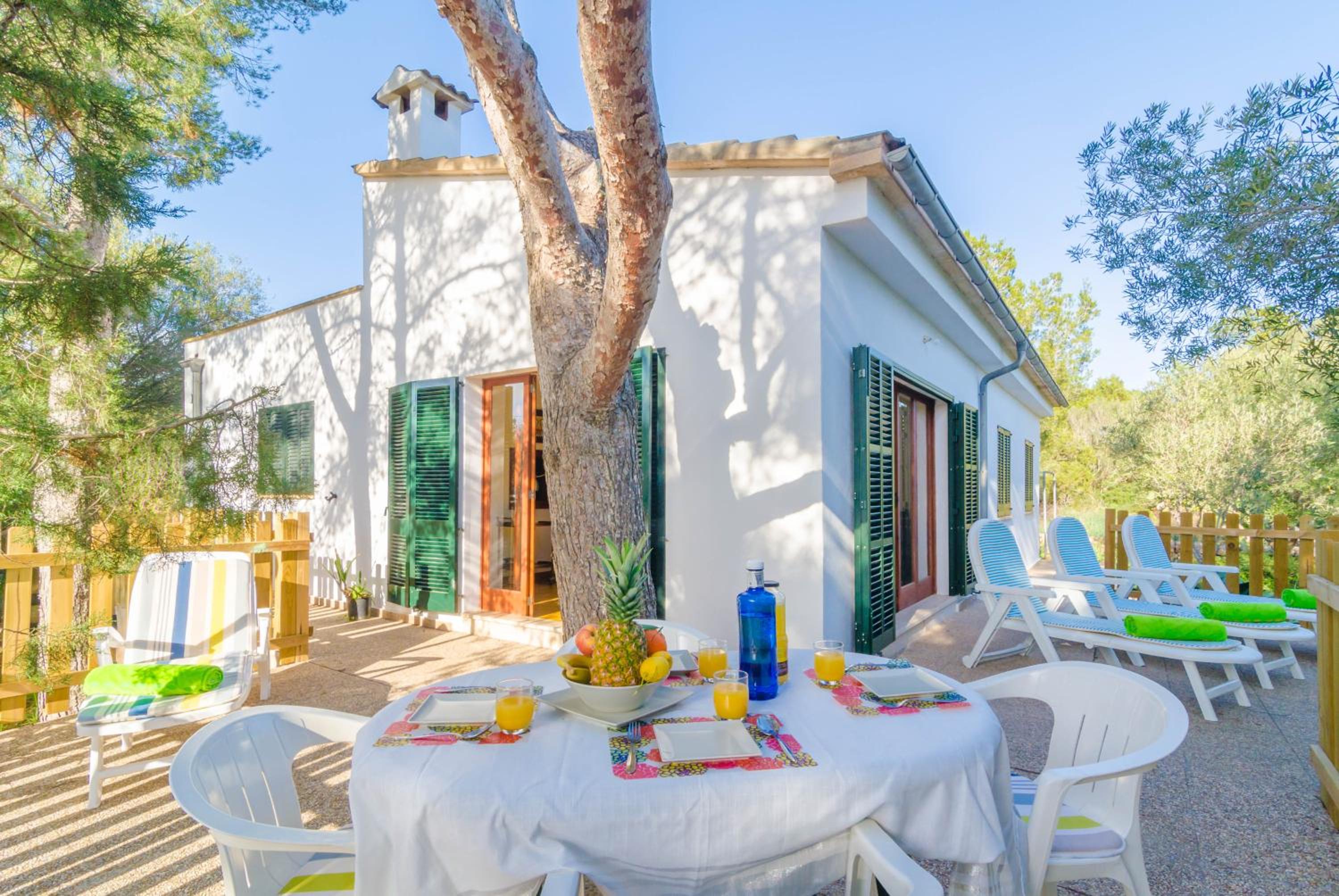 Three-Bedroom Villa photo 3