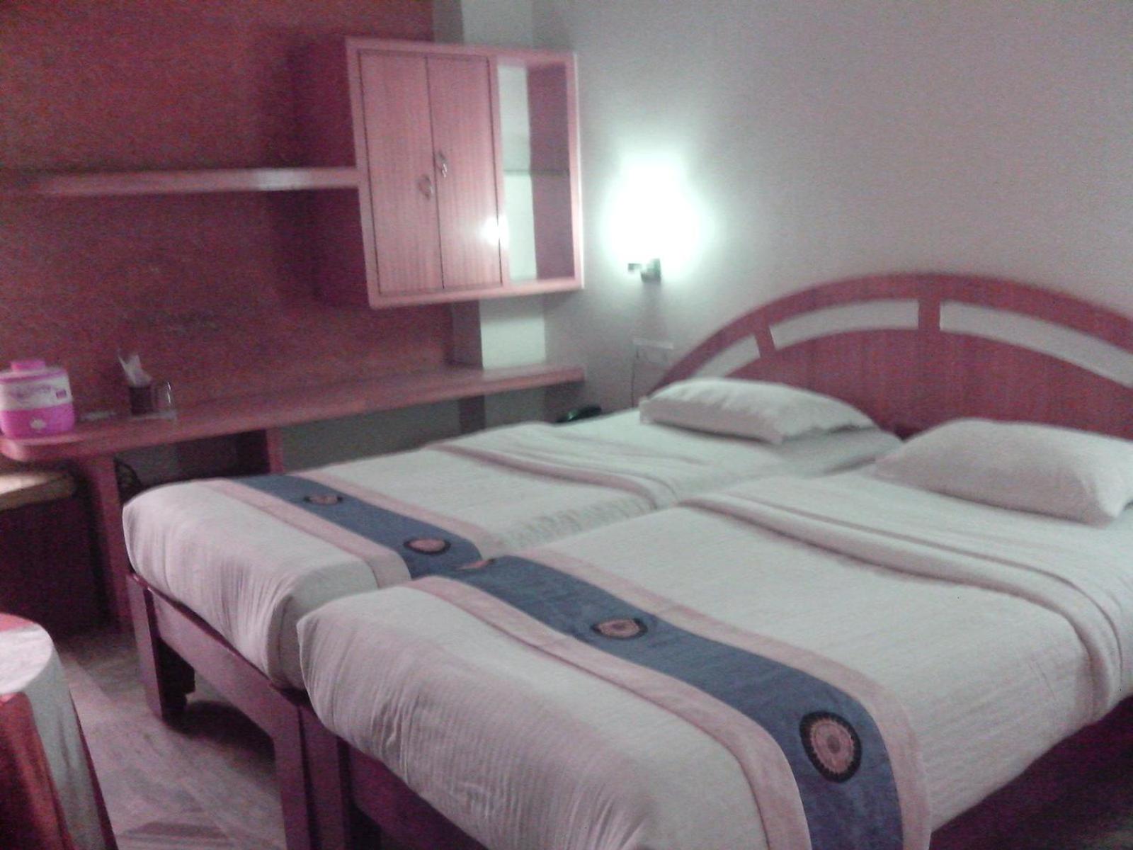 Deluxe Twin Room - Photo 4