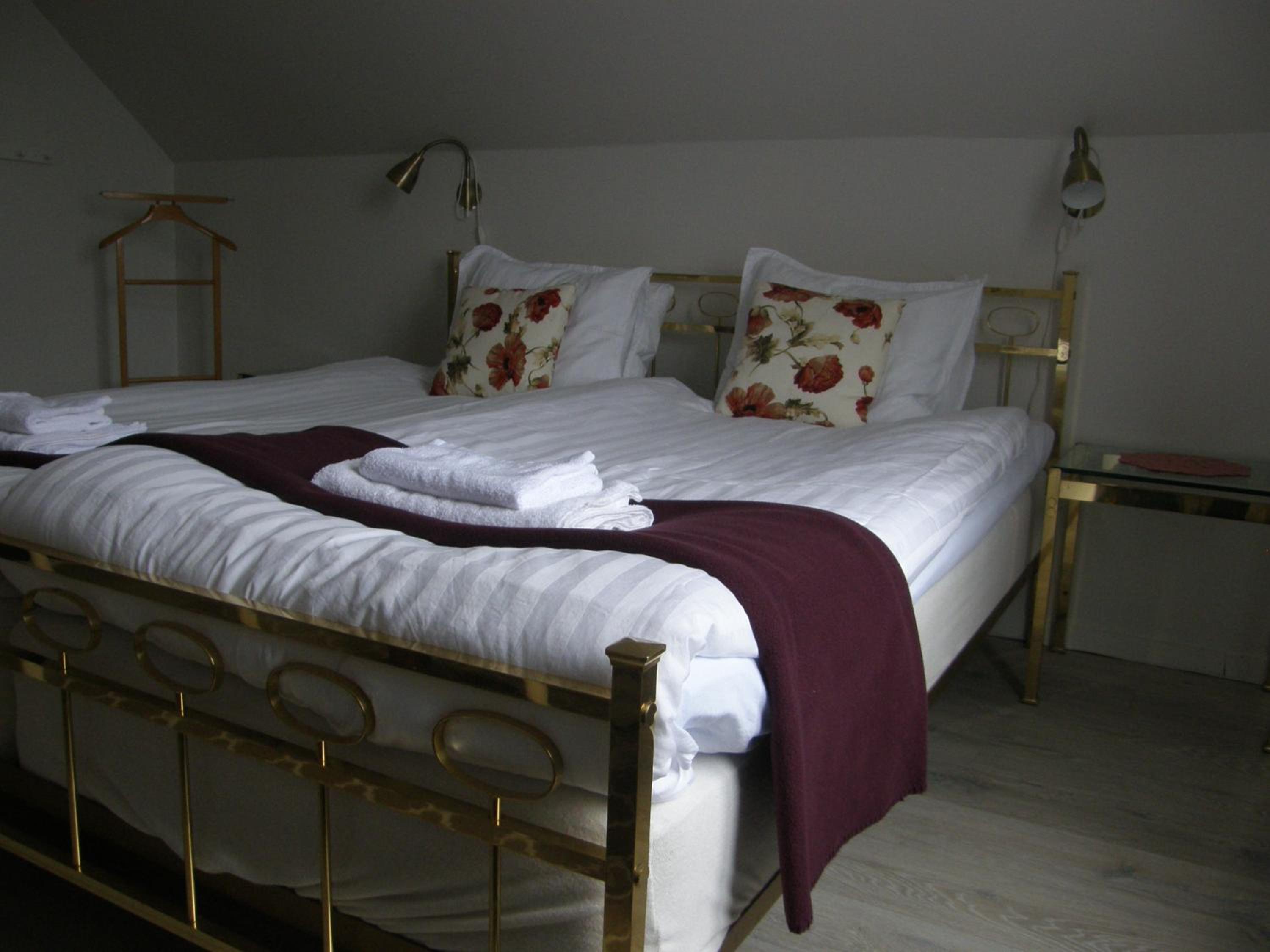 Double Room - Photo 5