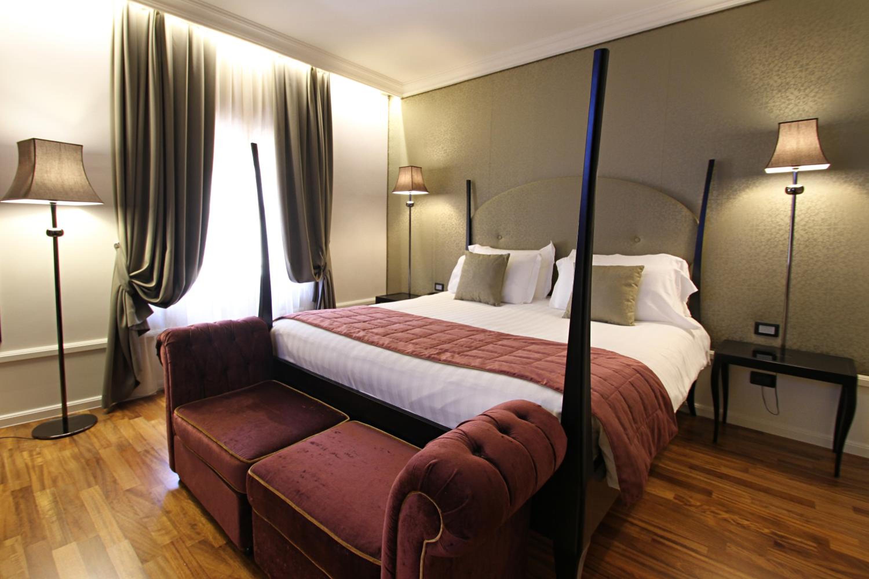 Deluxe Room - Photo 18