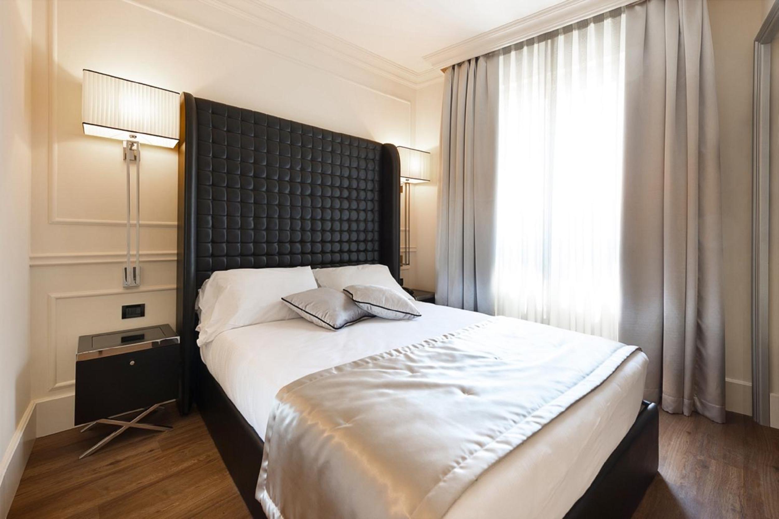 One-Bedroom Apartment (3 Adults) - Separate Building - Photo 2