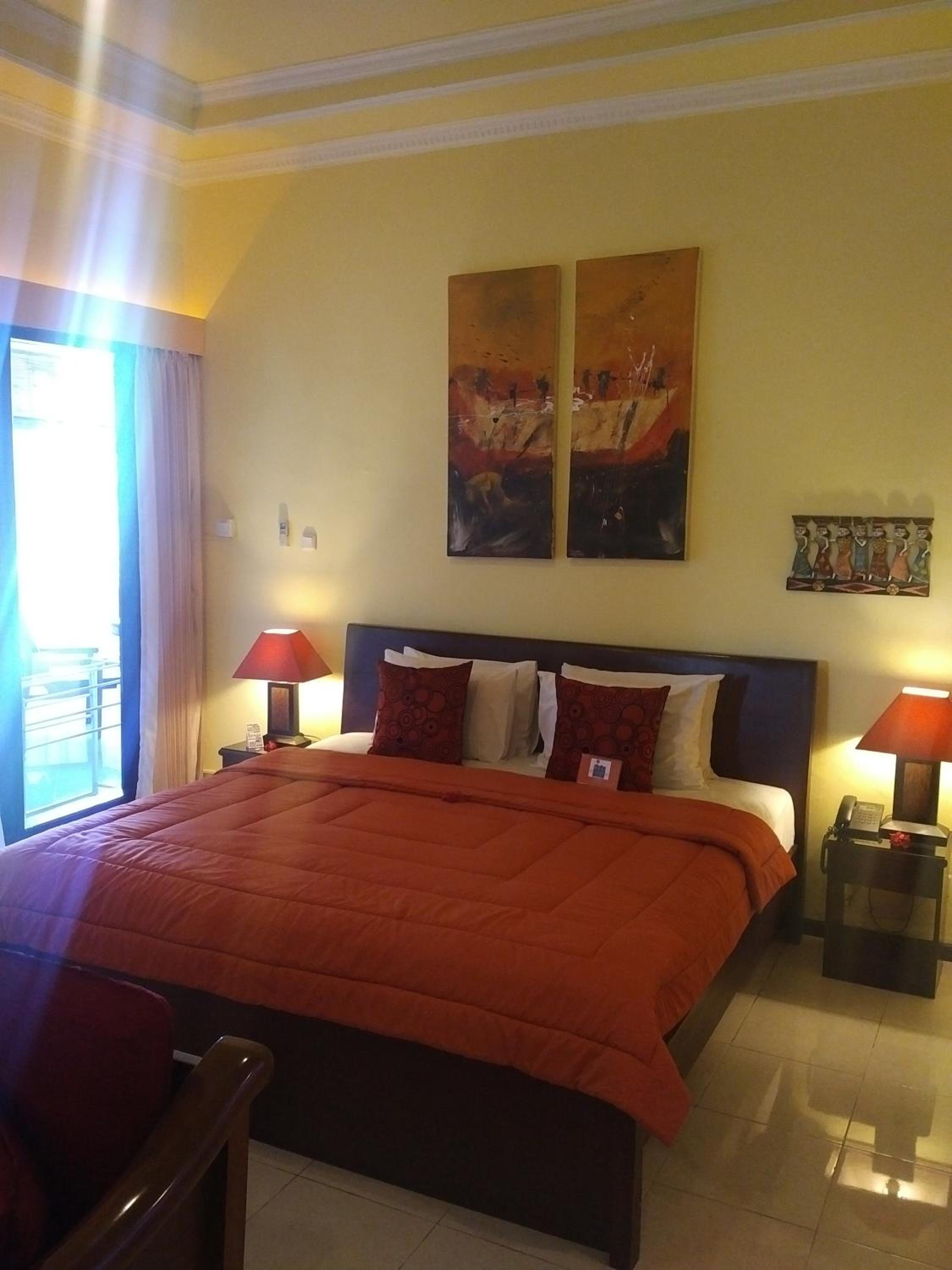 Two-Bedroom Suite - Photo 11