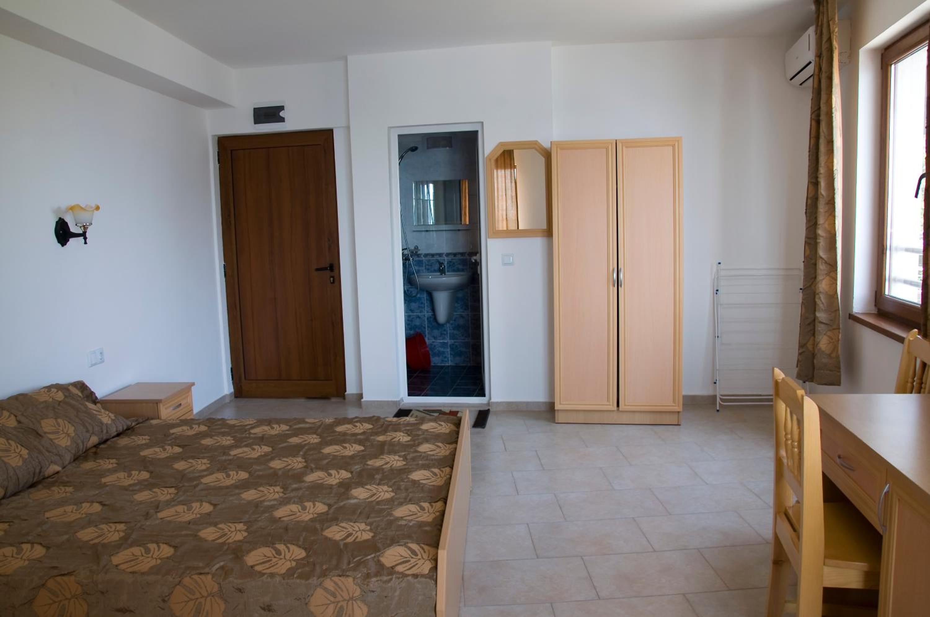 Deluxe Double Room with Sea View photo 2