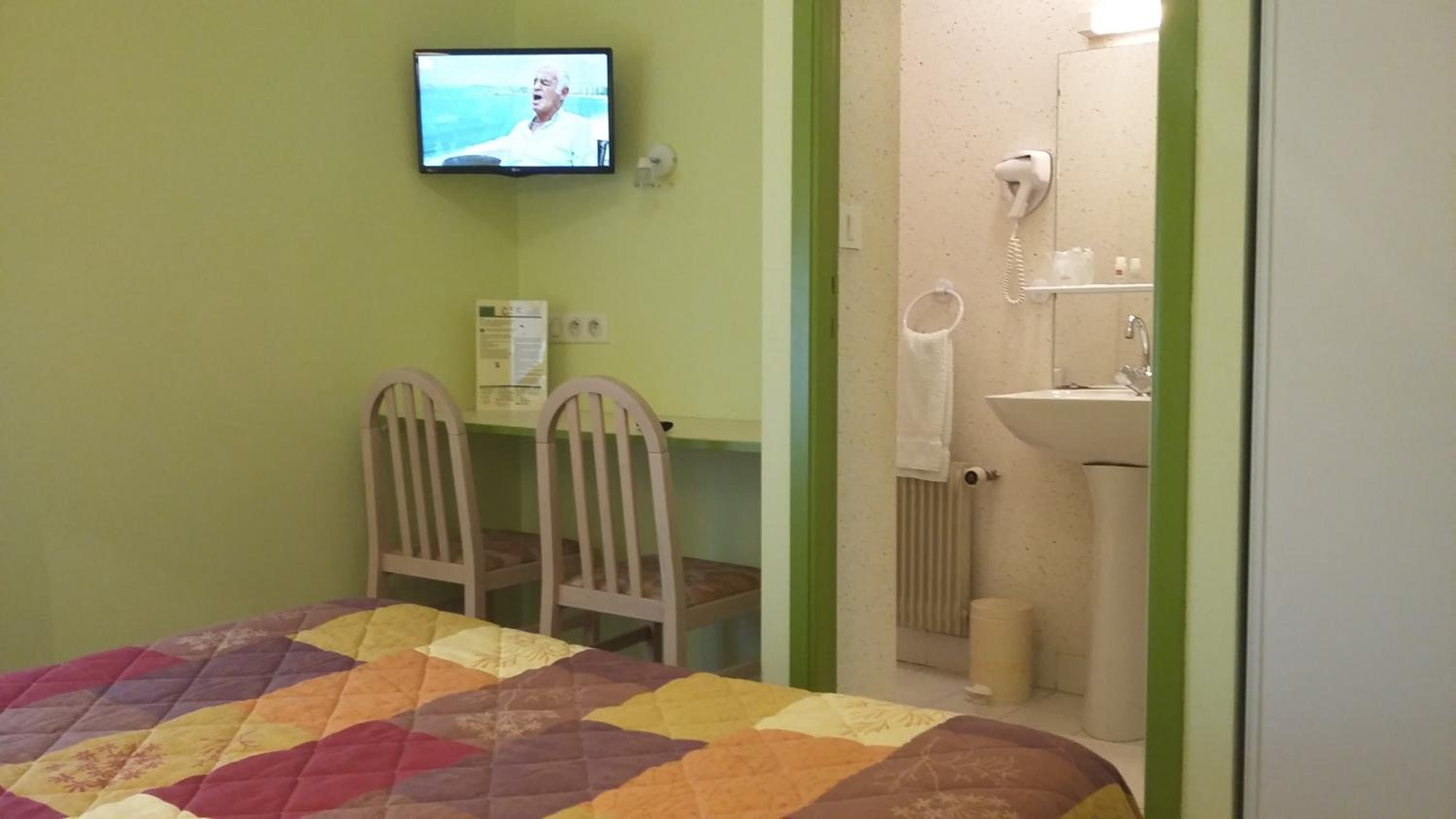 Double Room With Private Bathroom