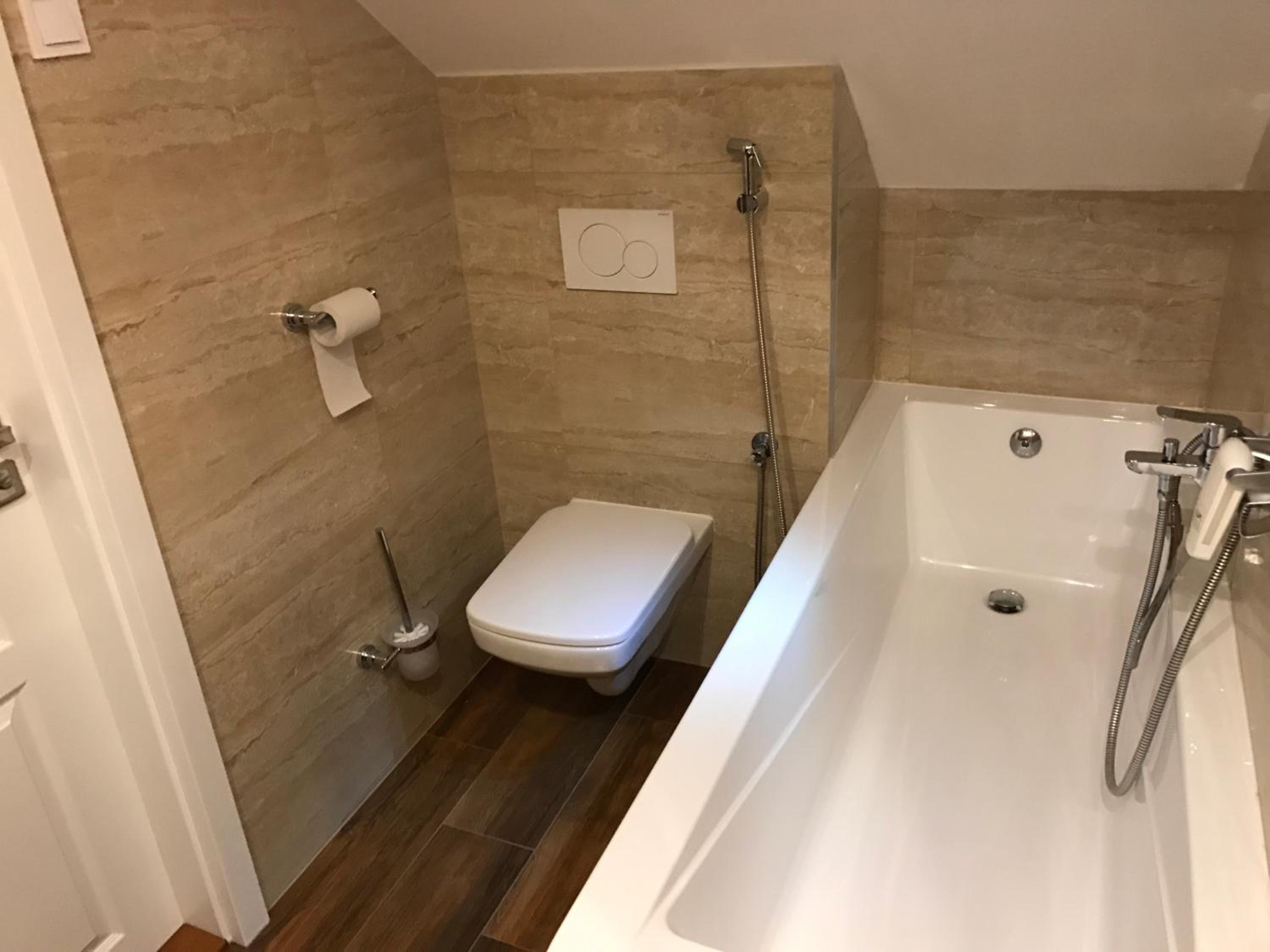Superior Triple Room - Photo 8