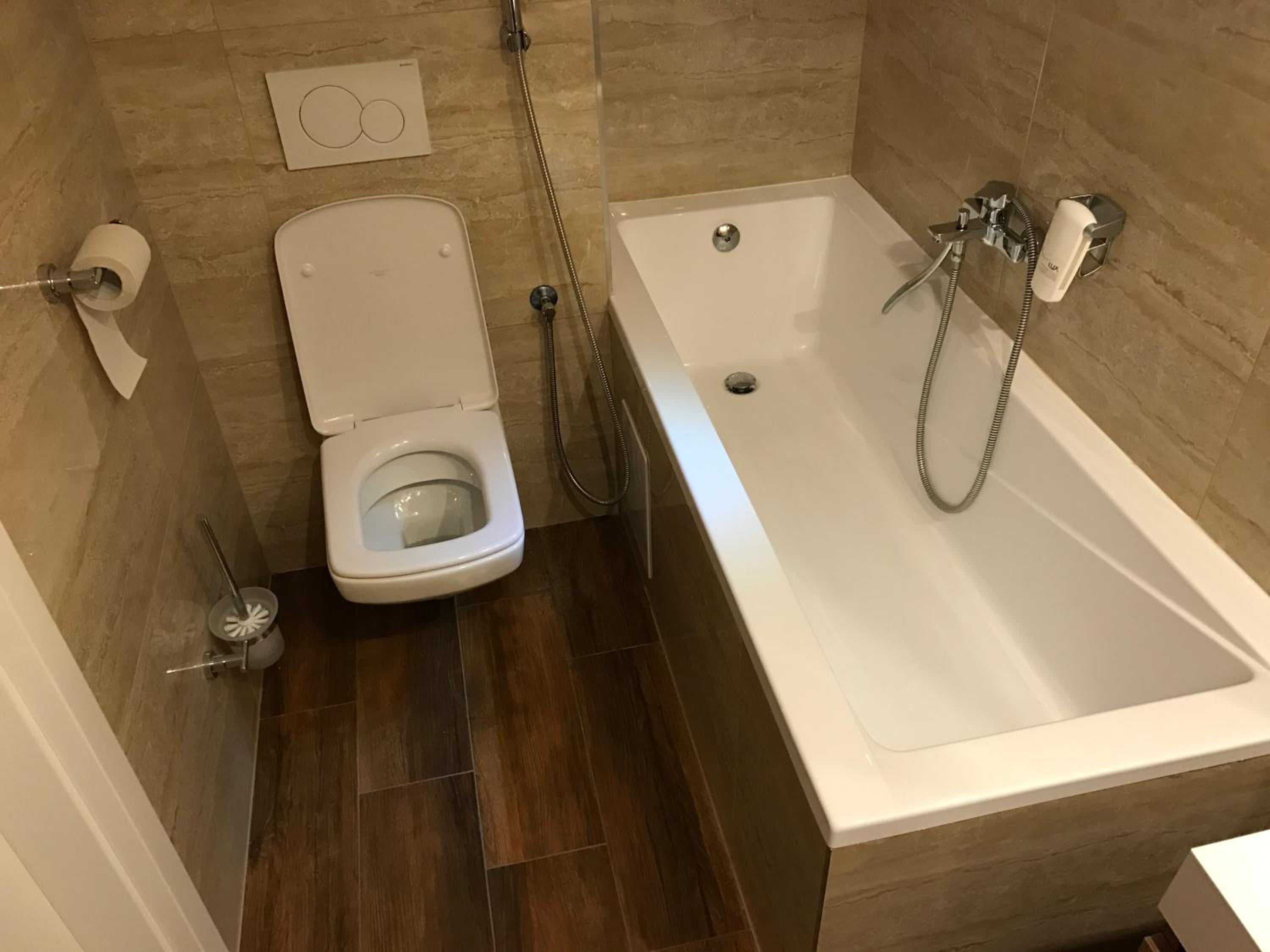 Superior Triple Room - Photo 11