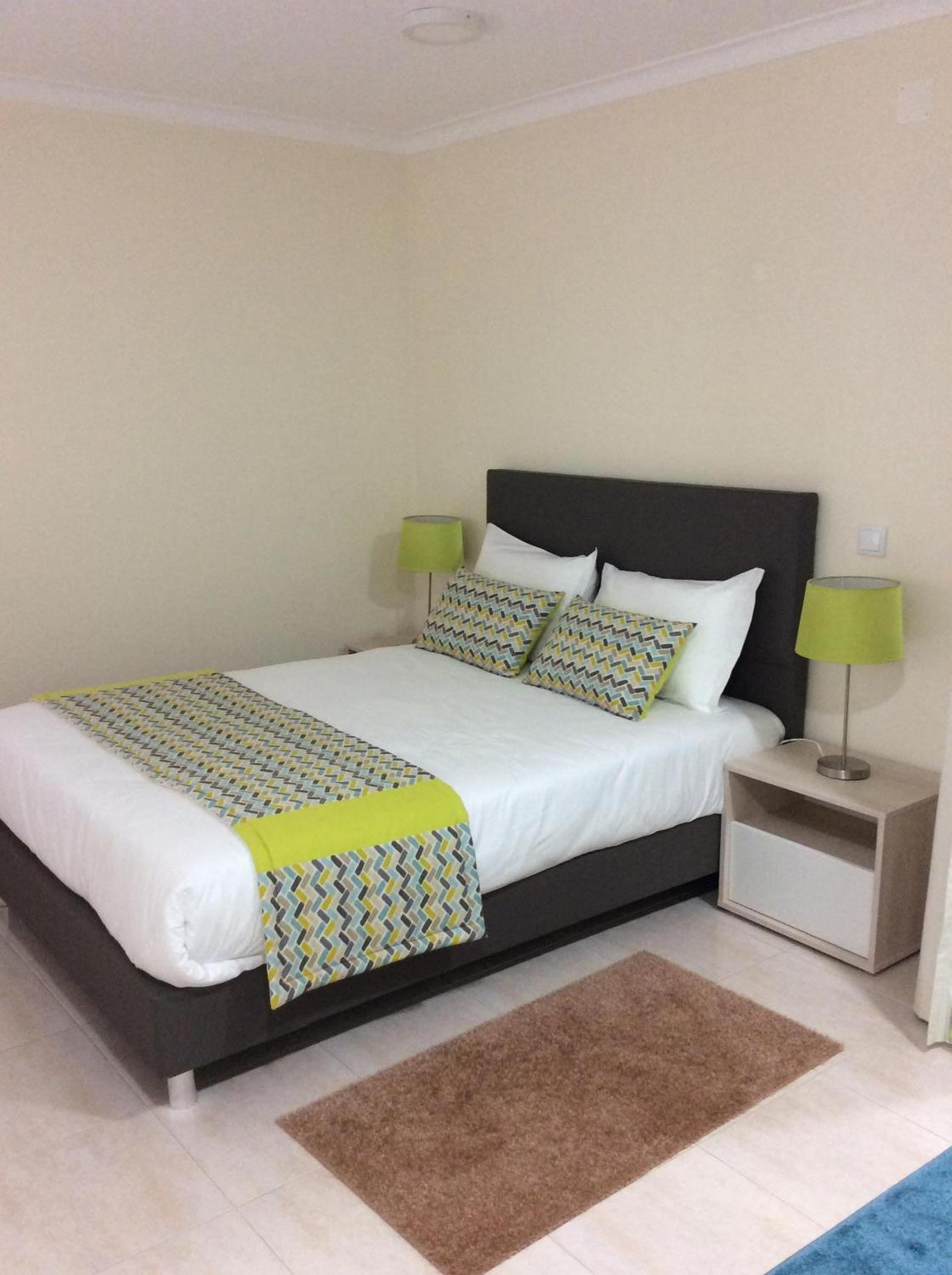 Suite - Photo 1