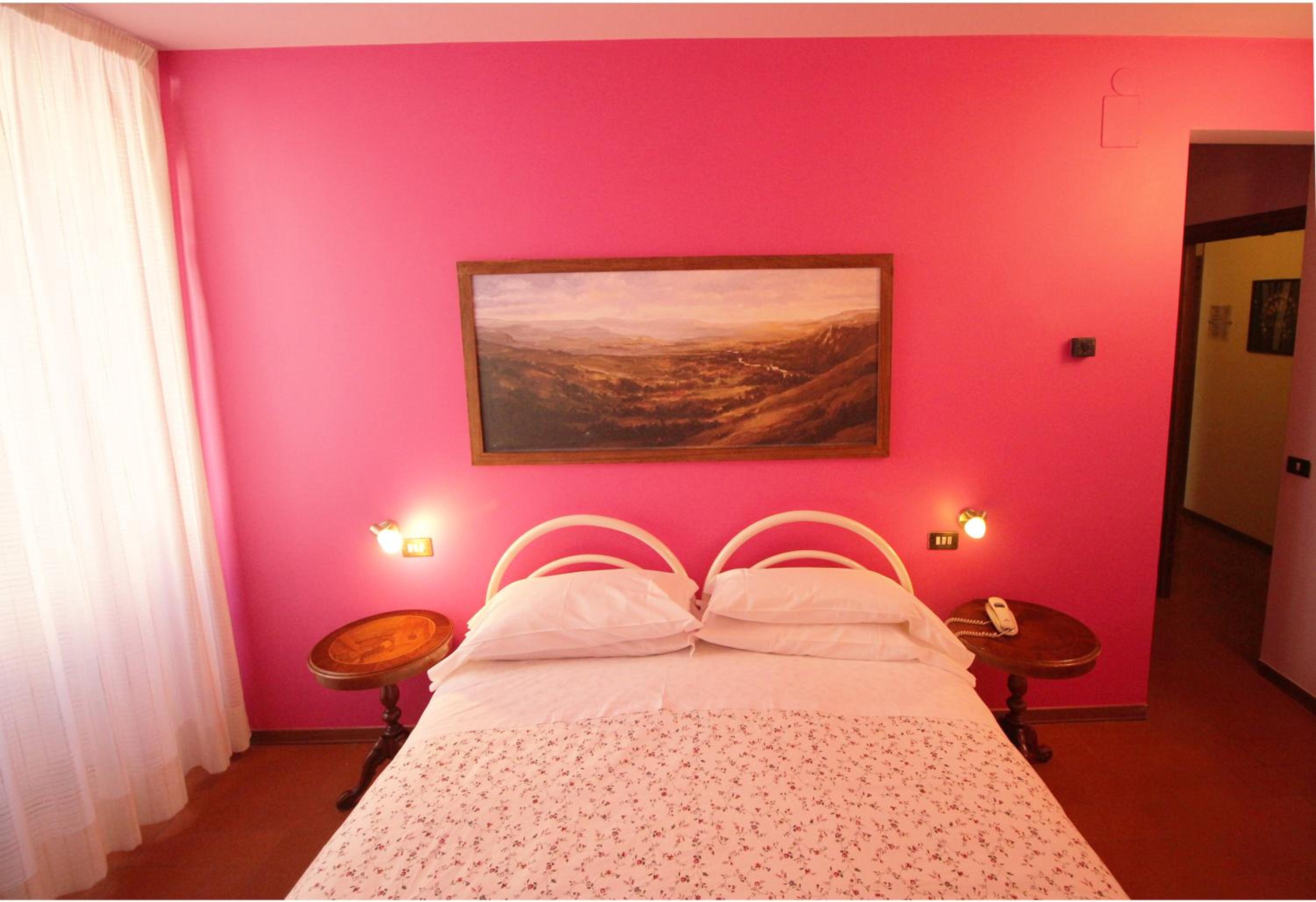 Double Room - Photo 26