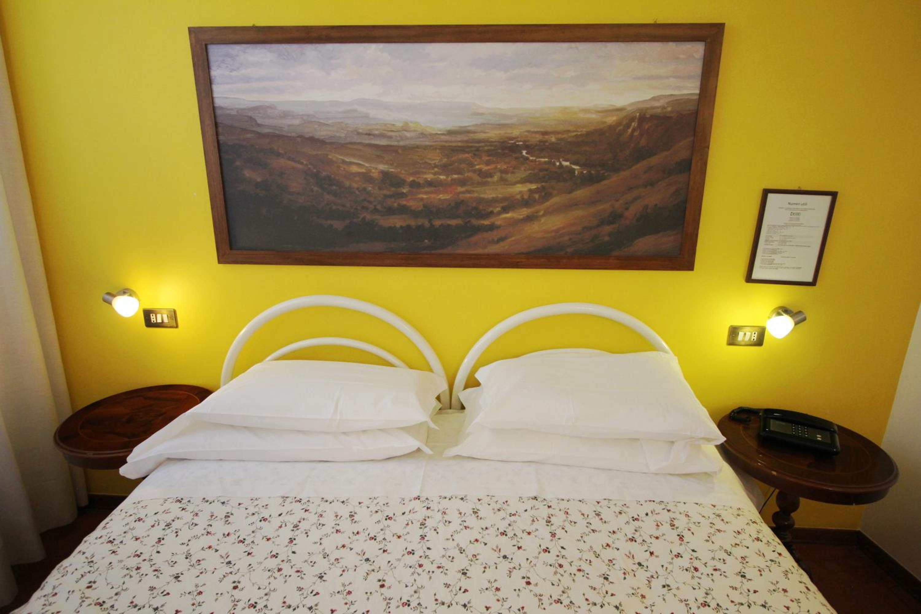 Double Room - Photo 20