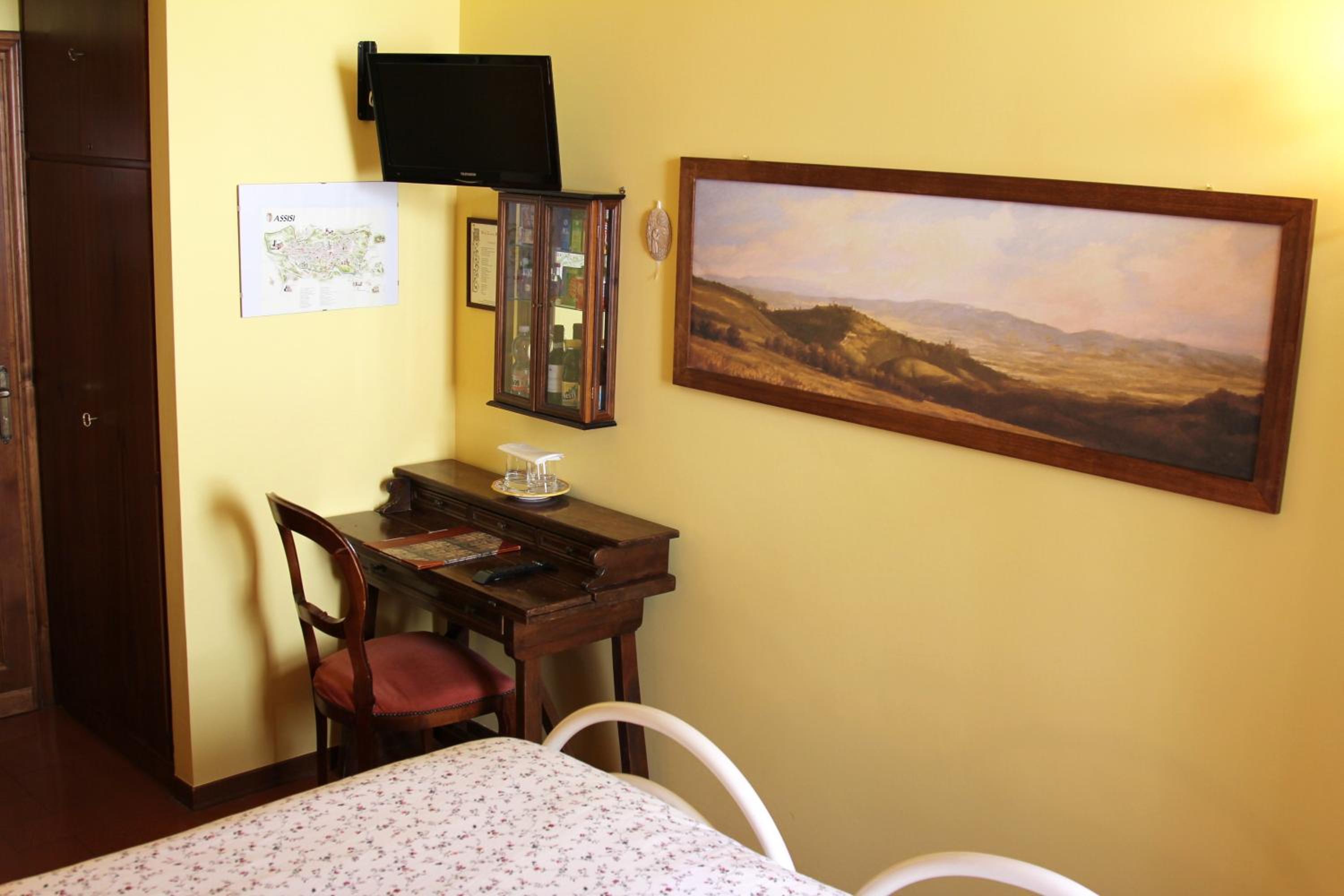 Double Room - Photo 22