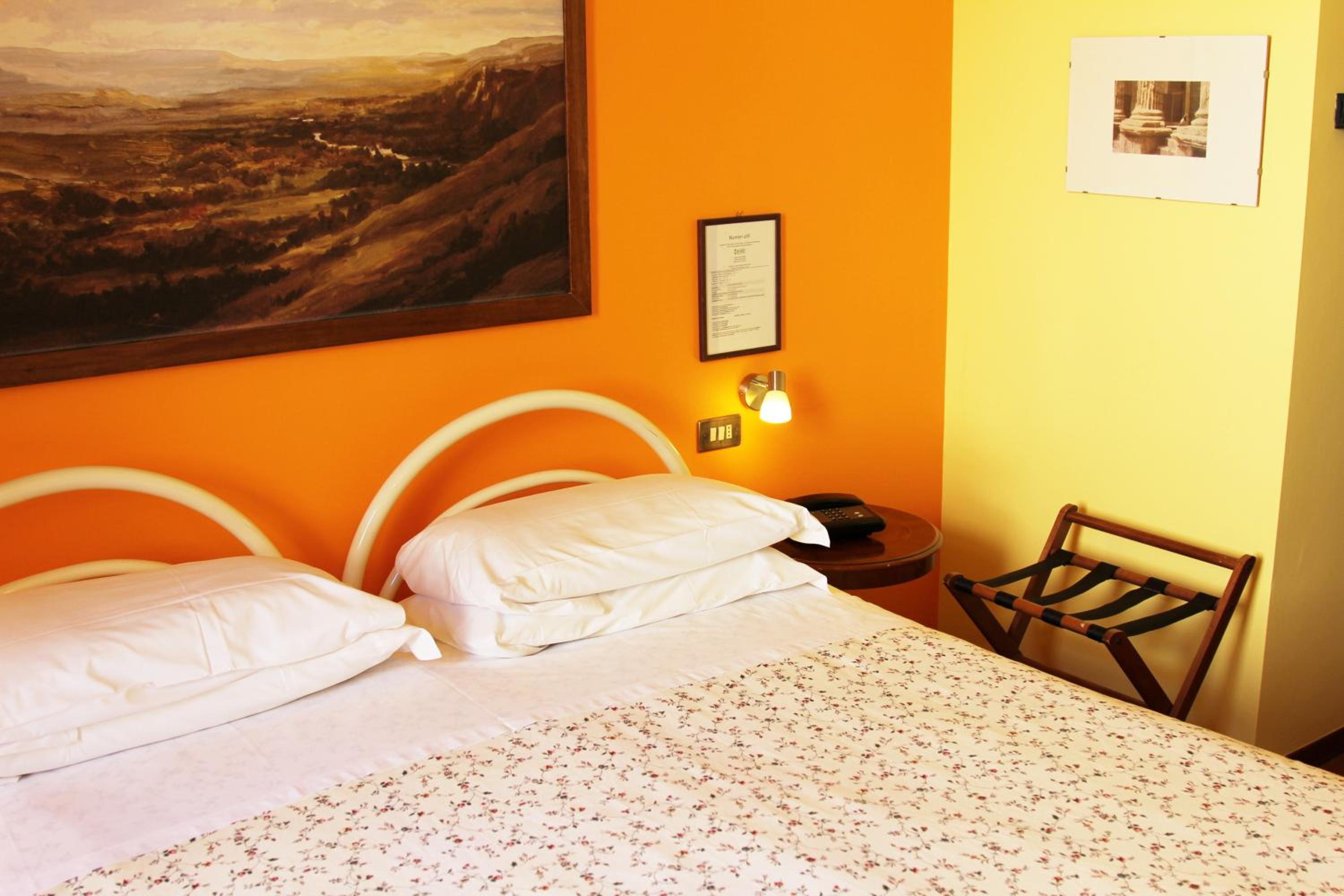 Double Room - Photo 3
