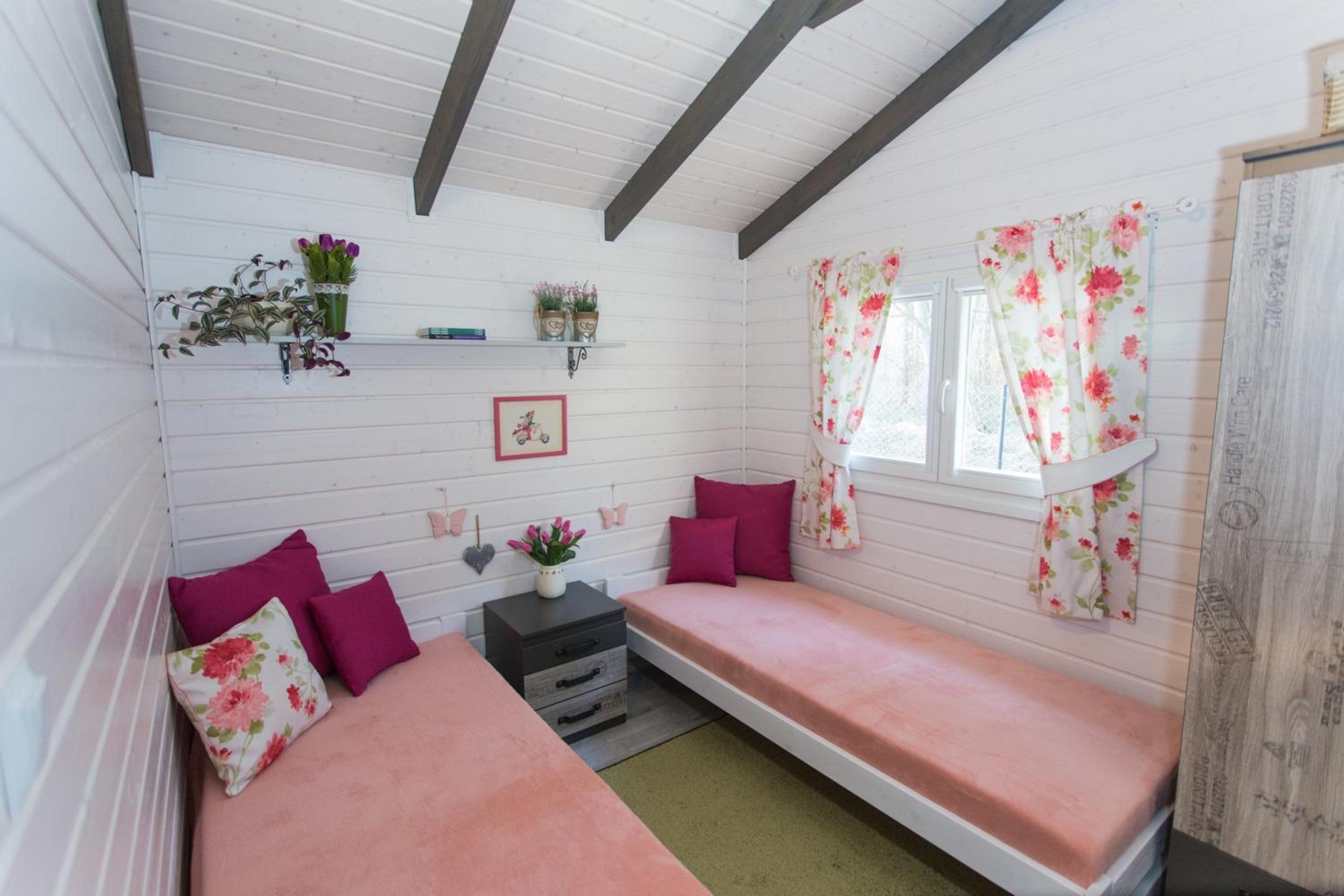 Family Bungalow photo 2