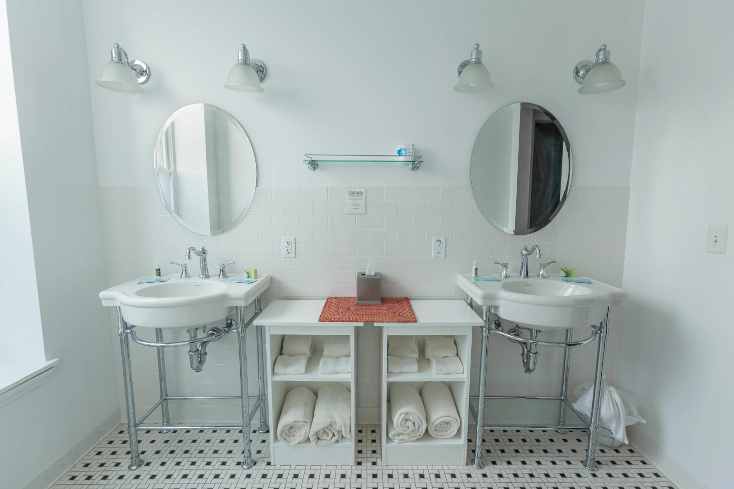 King Suite photo 2