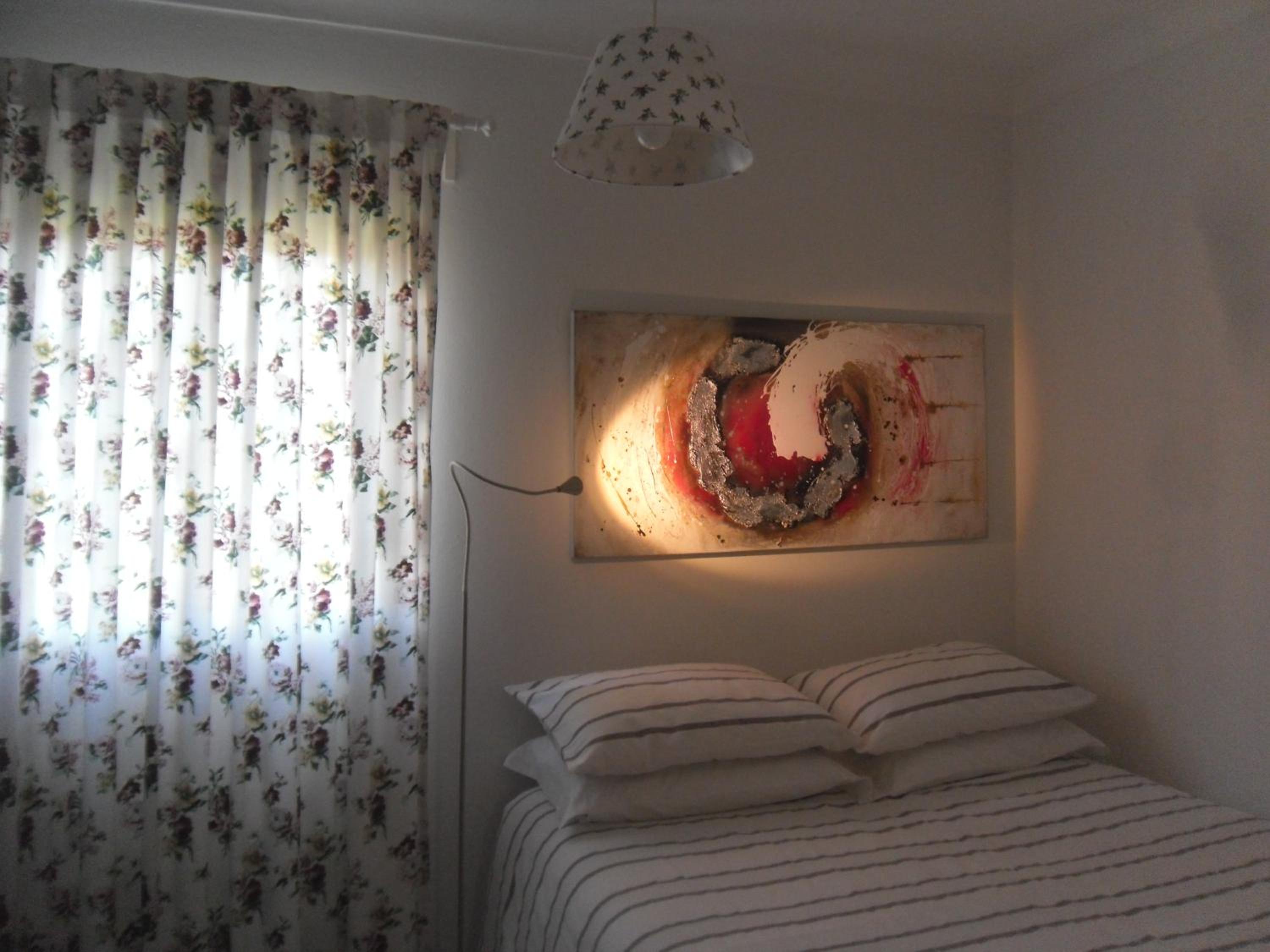 Two-Bedroom House photo 3