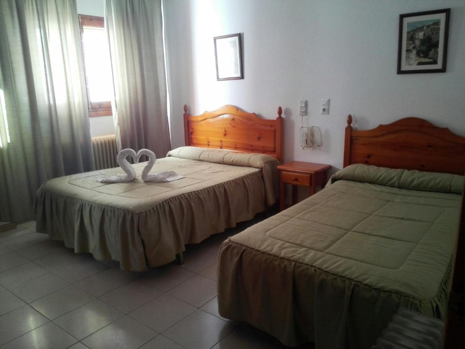 Triple Room with Bathroom - Photo 1
