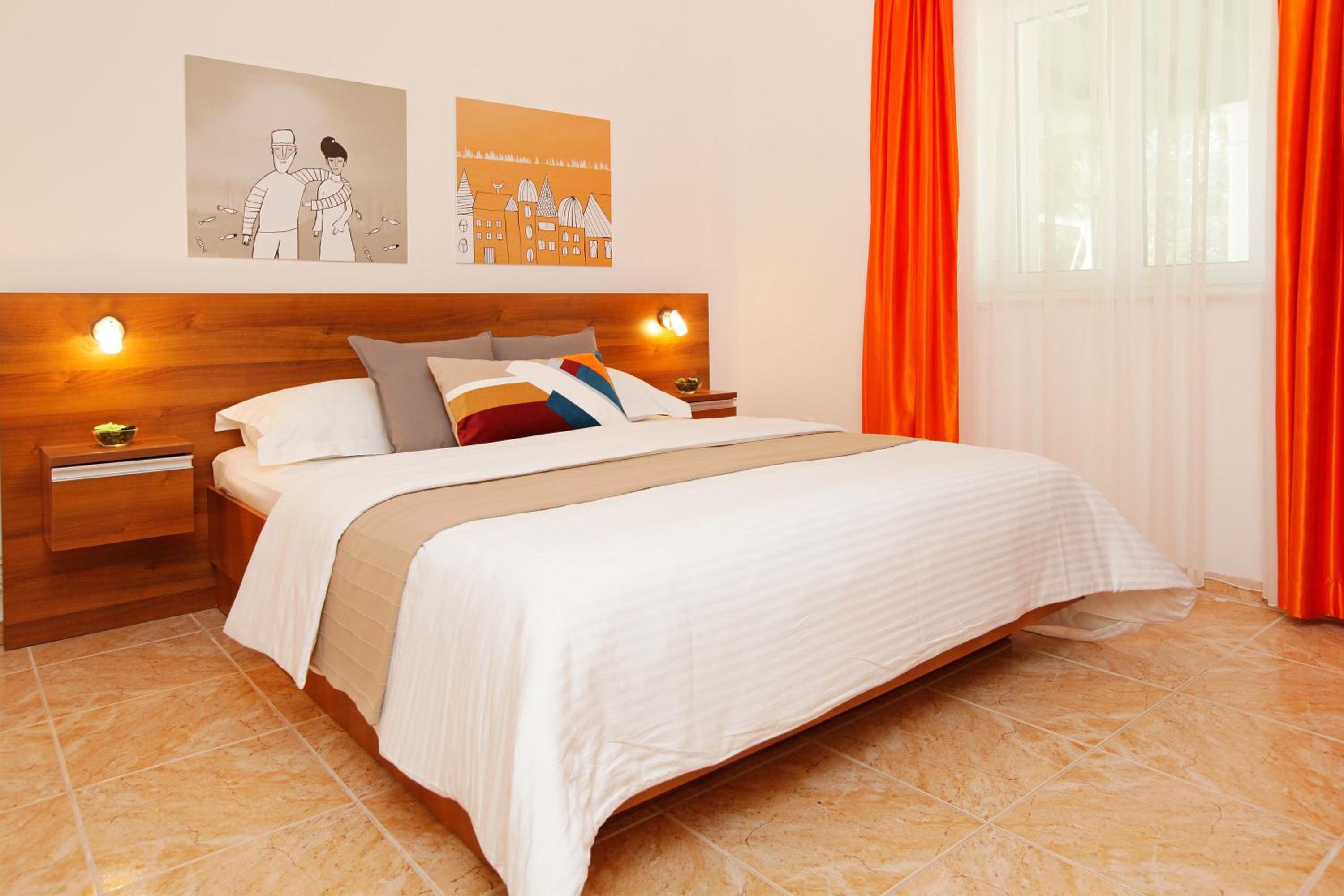 Two-Bedroom Apartment with Terrace photo 3