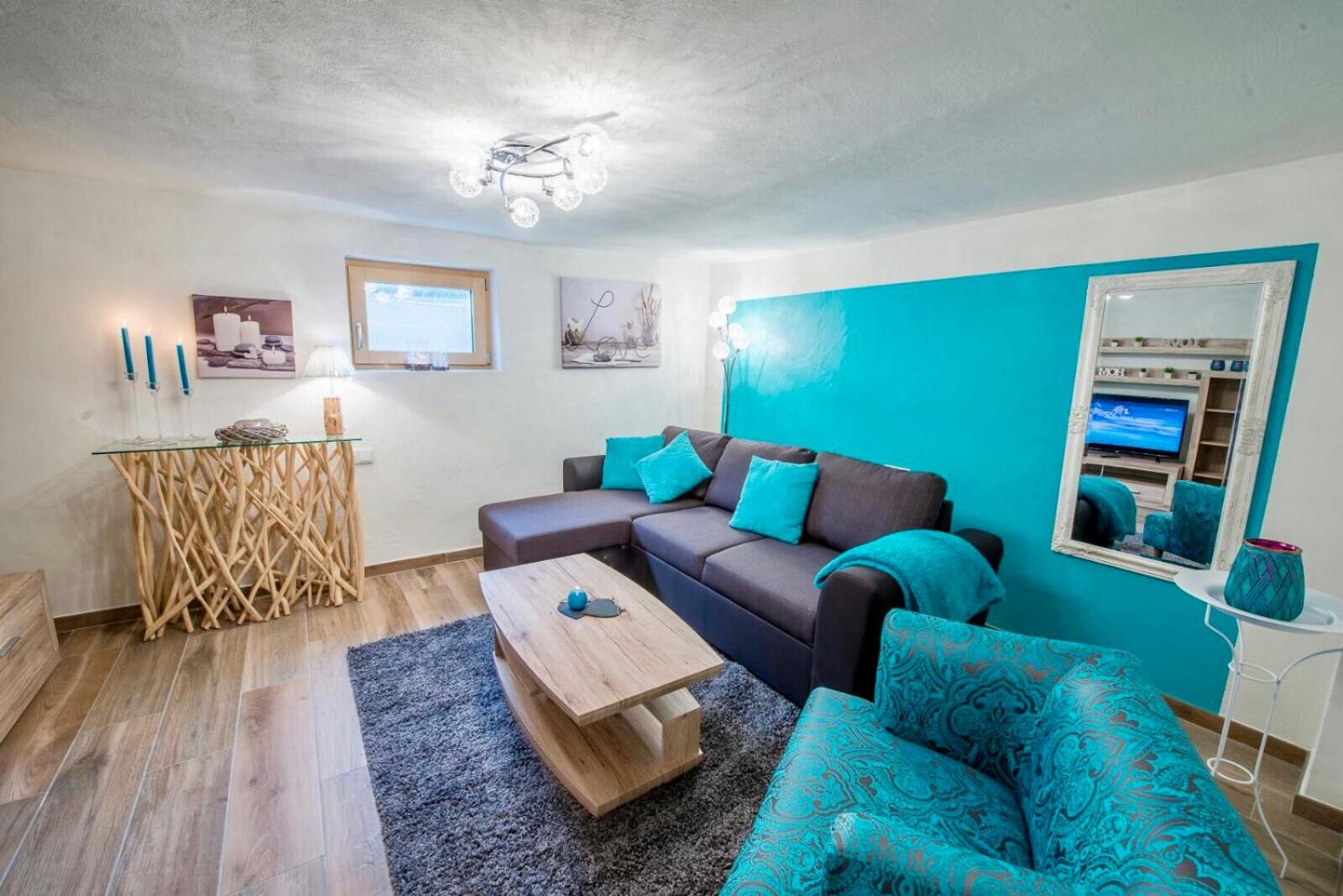 Apartment photo 1