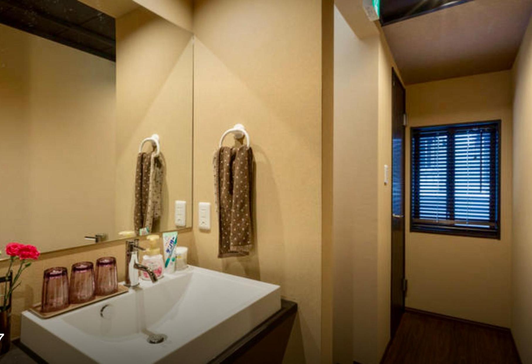 Three-Bedroom House - Photo 12