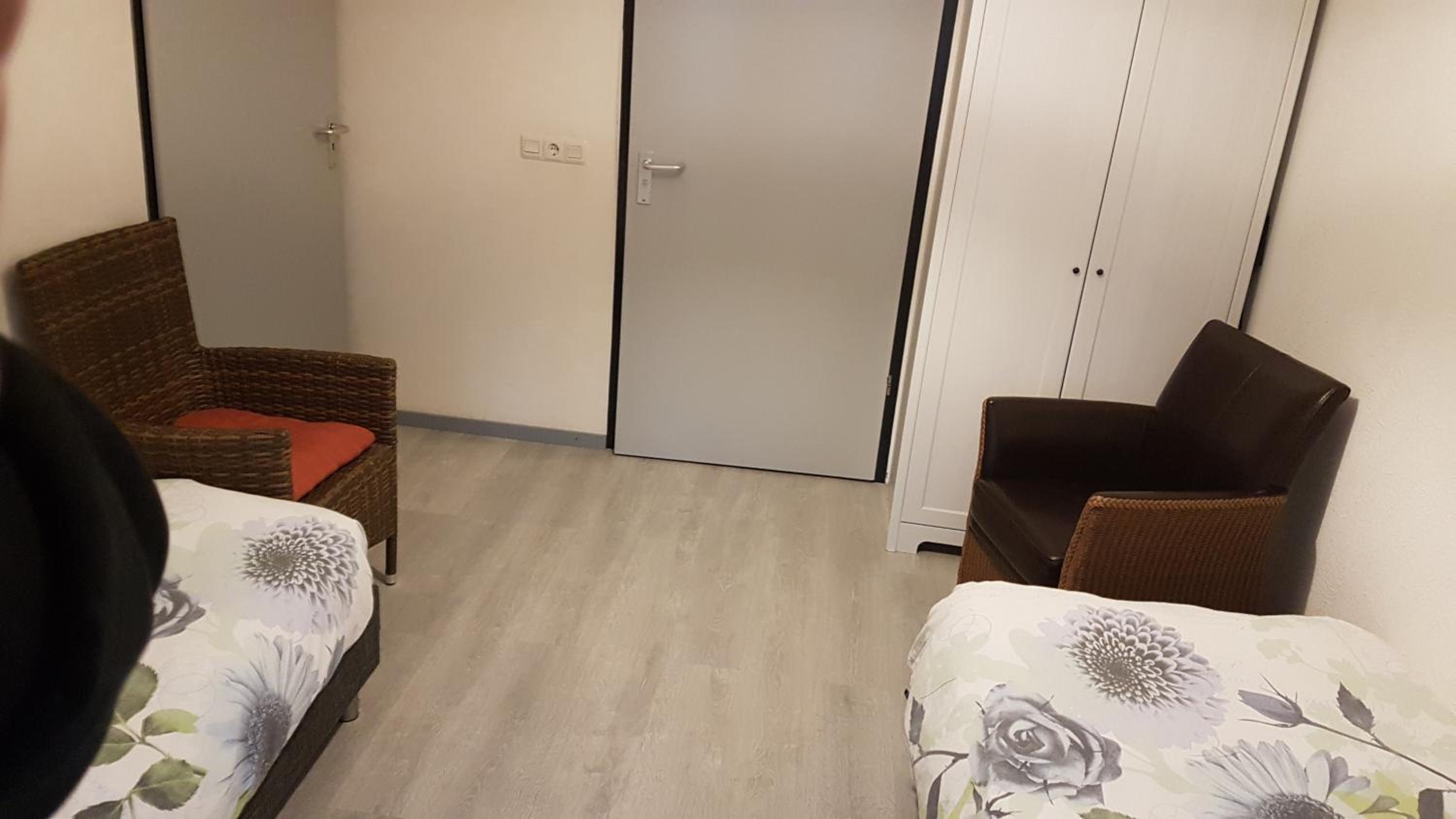 Standard Twin Room photo 3