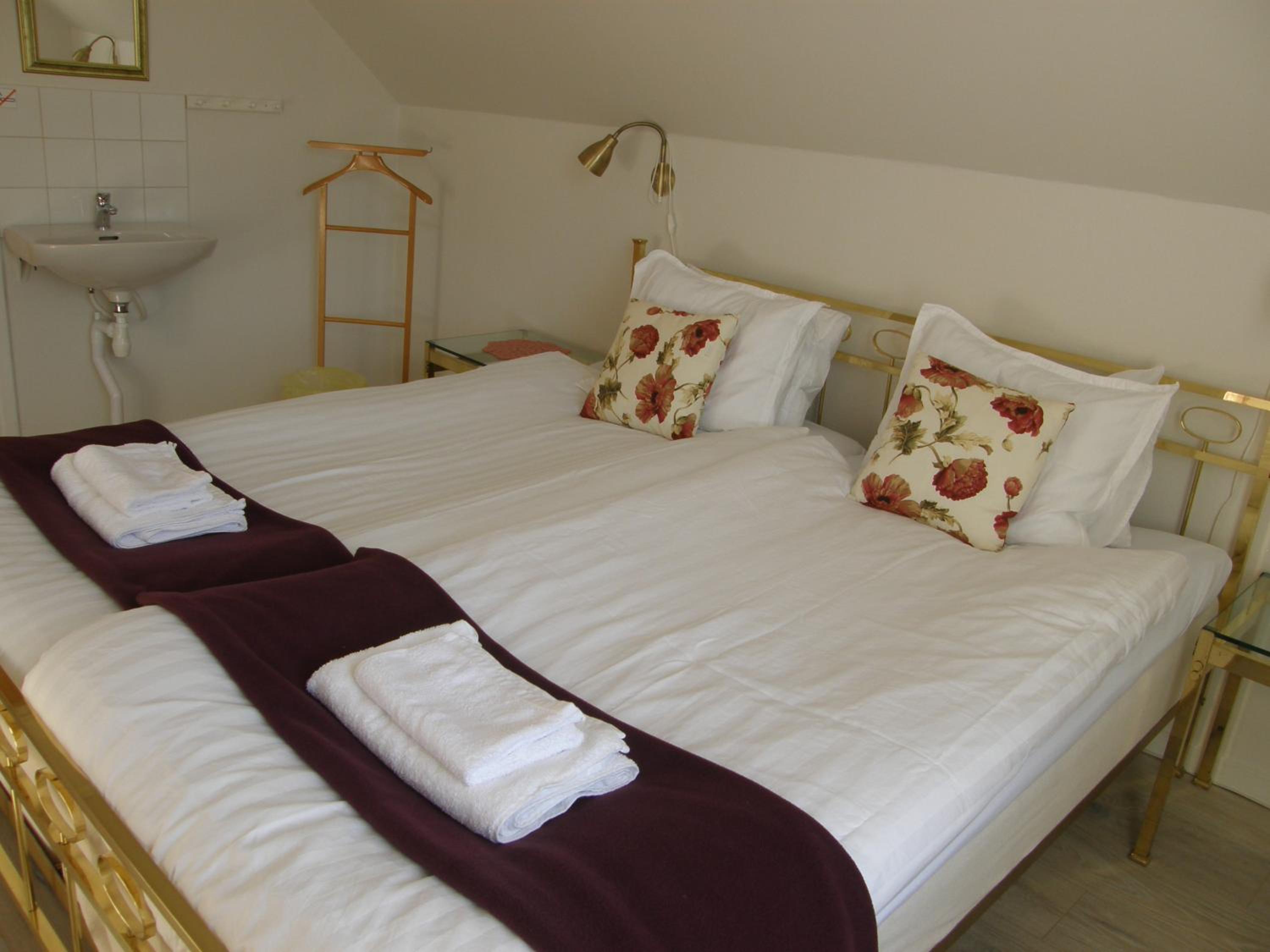 Double Room - Photo 3