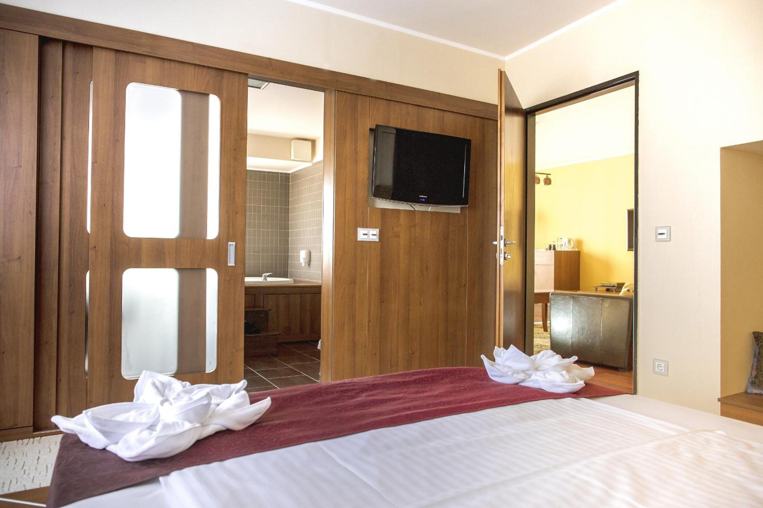 VIP Suite with Balcony