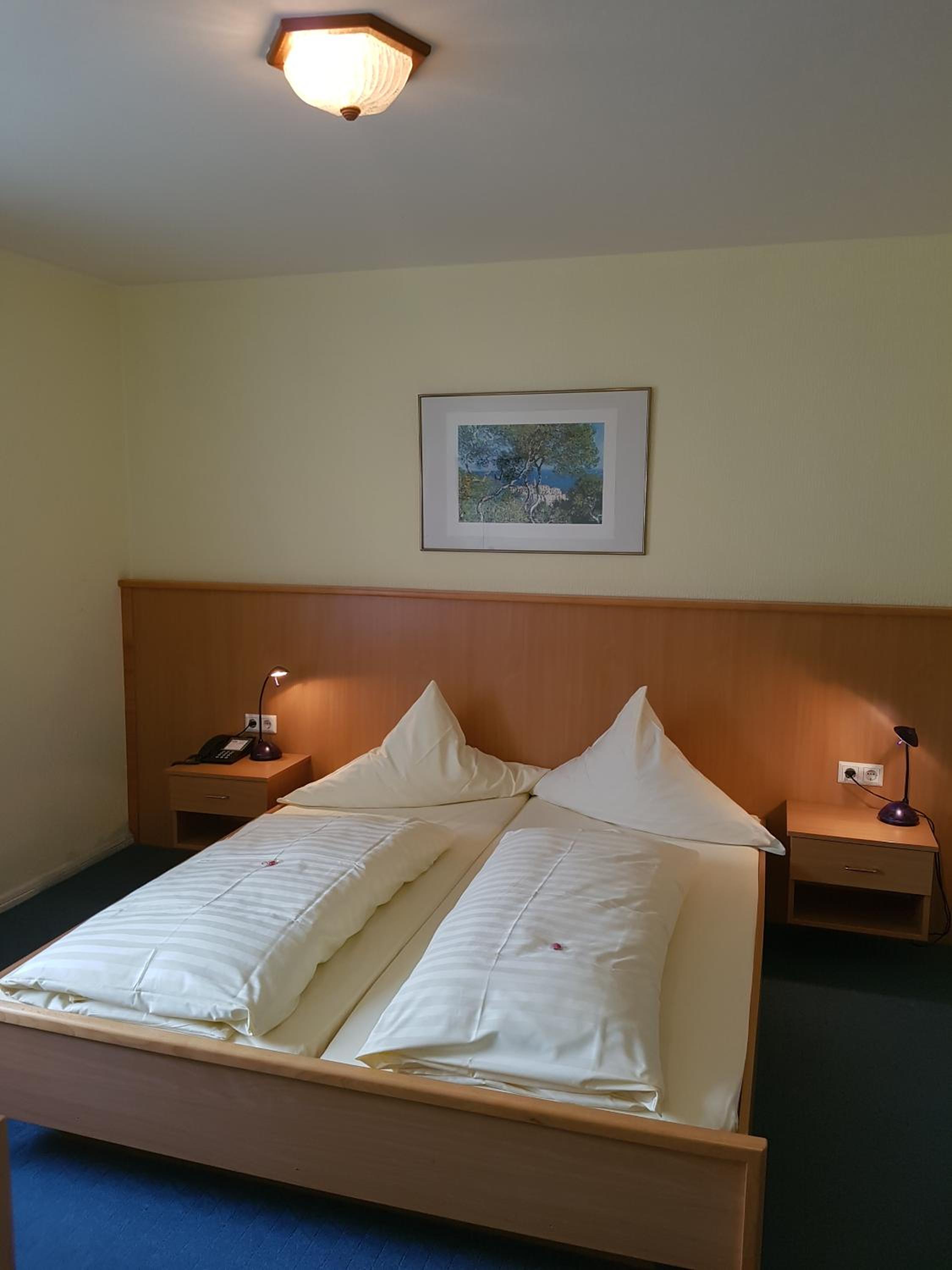 Double Room - Photo 5
