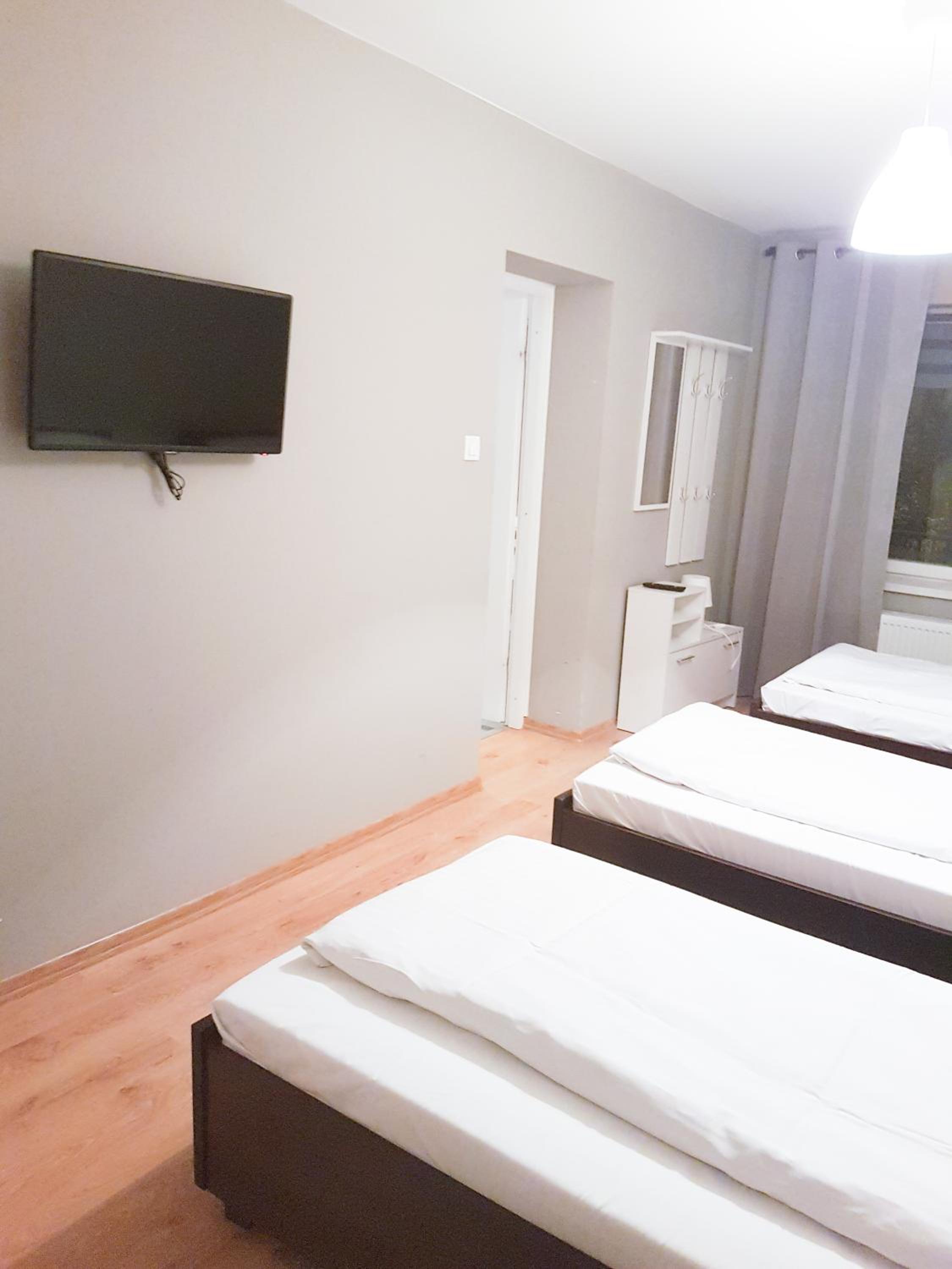 Triple Room with Bathroom photo 2