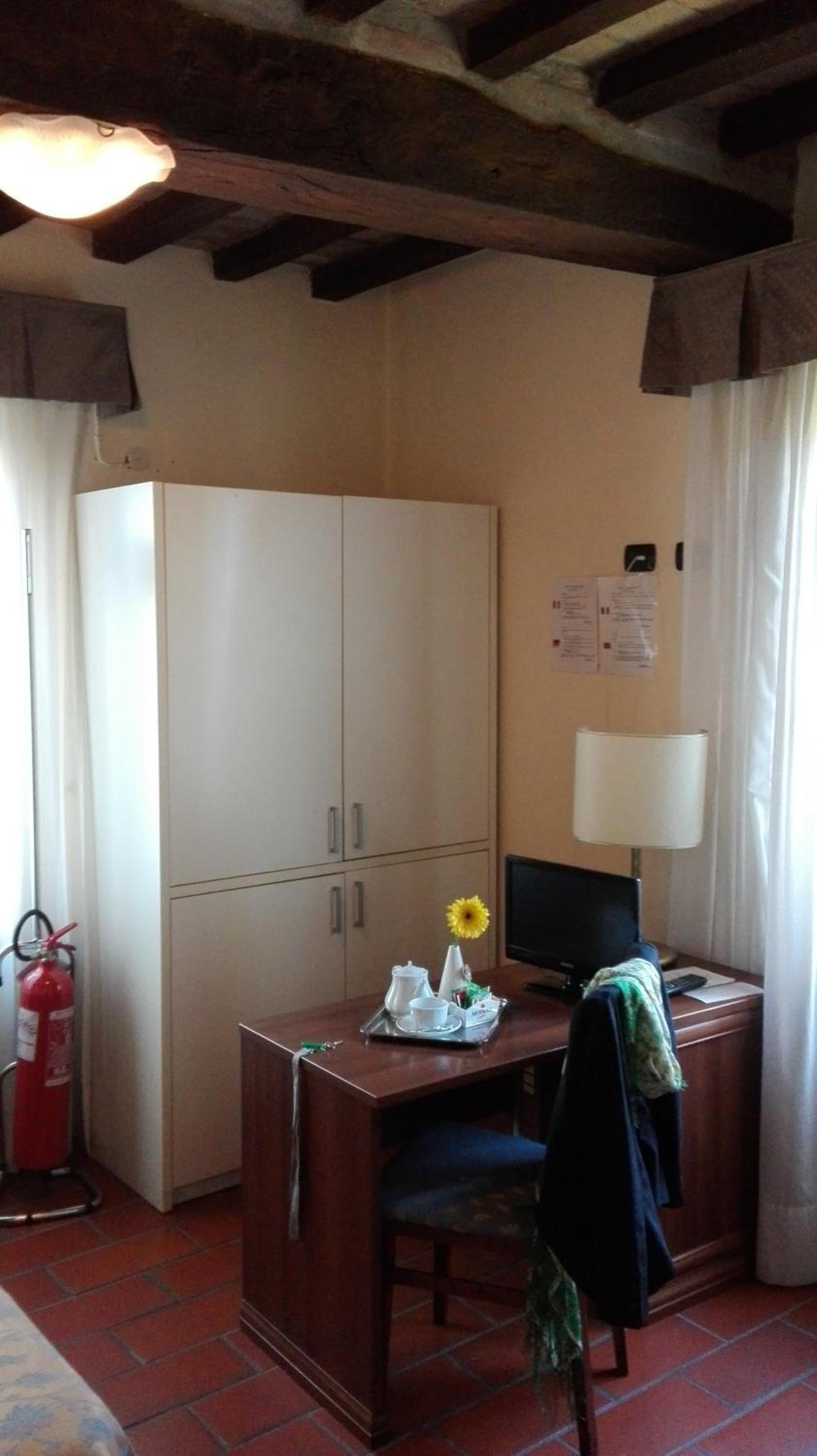 Double or Twin Room photo 3