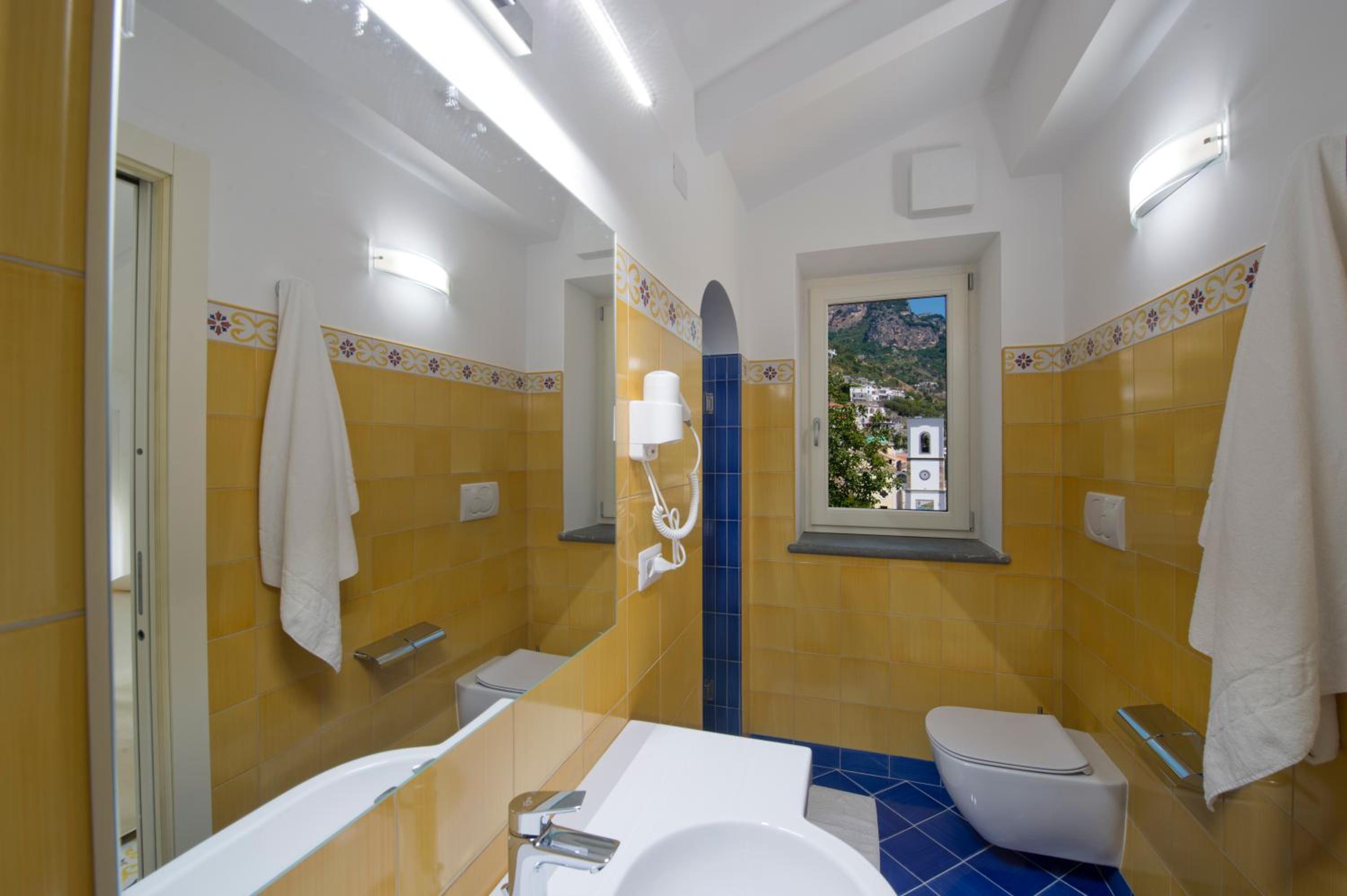 Superior Deluxe Double Room  photo 3