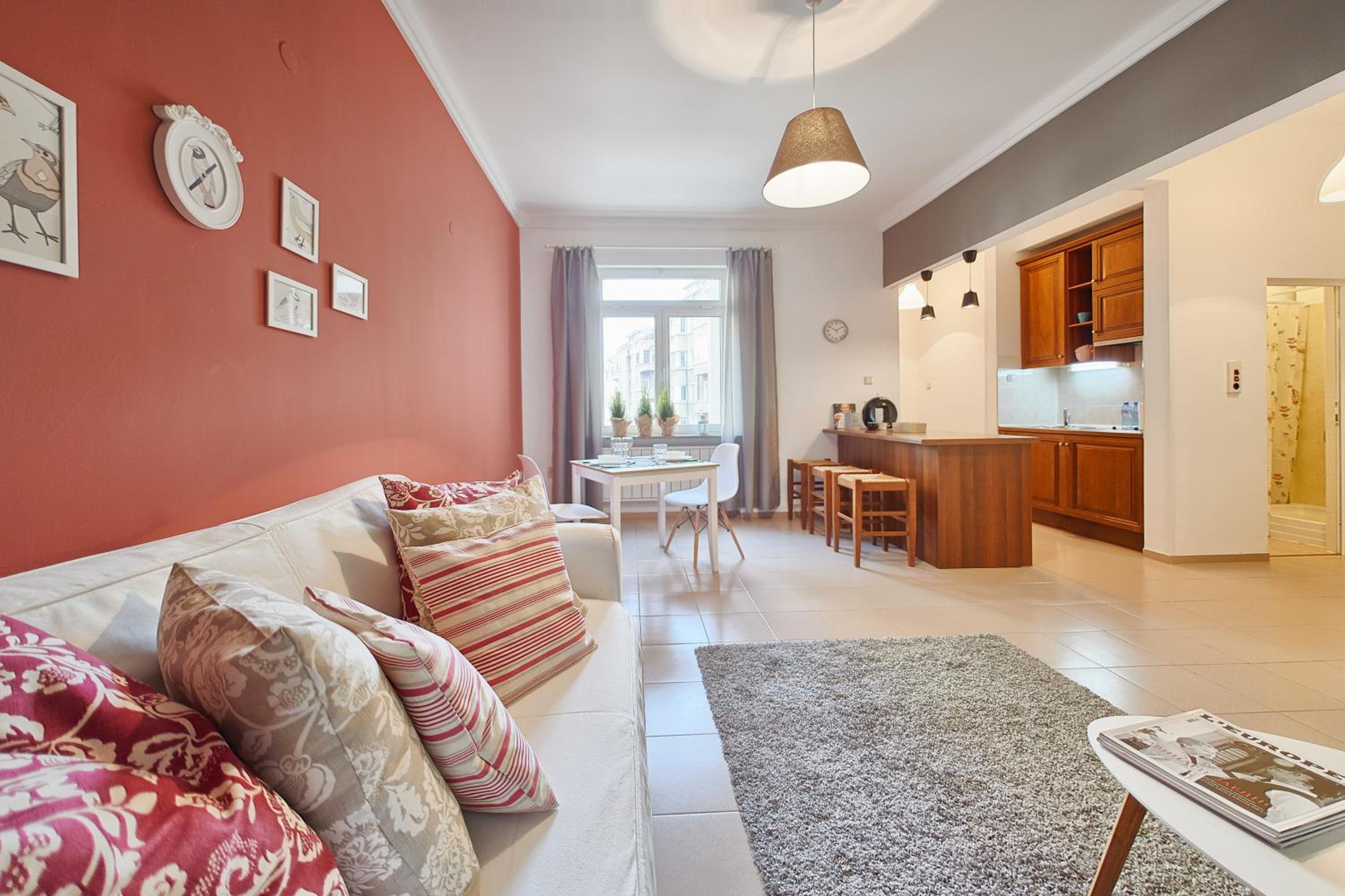 One-Bedroom Apartment