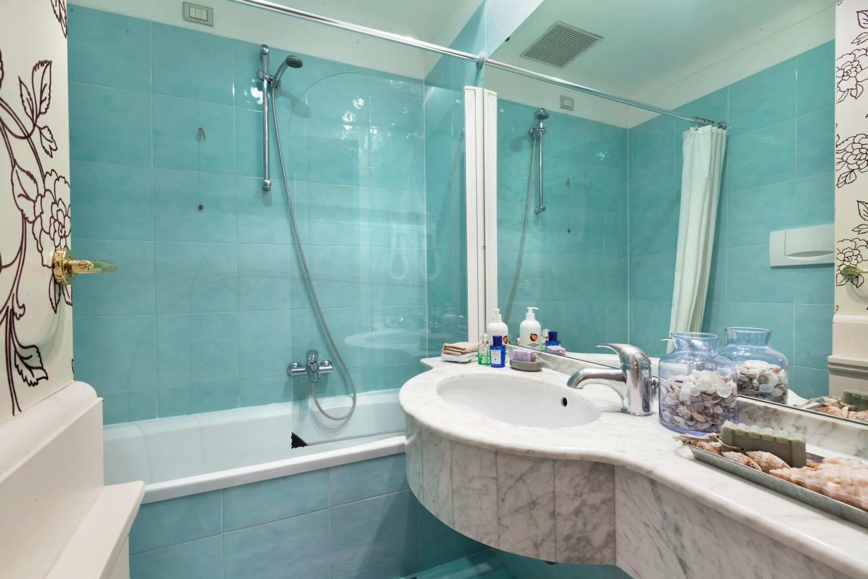 Double Room - Photo 3