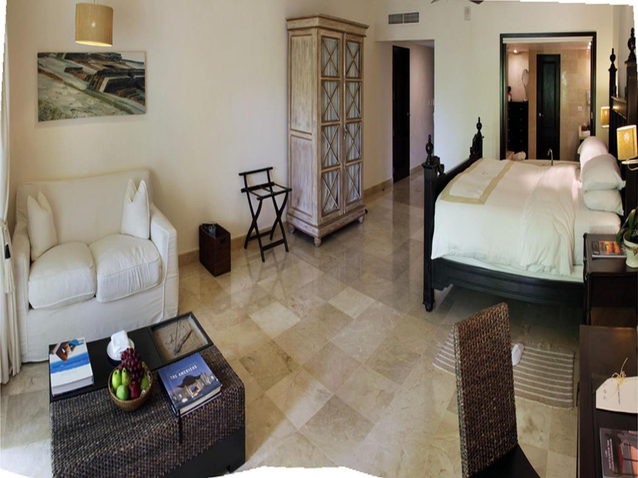 Junior Suite (Non Smoking) photo 3