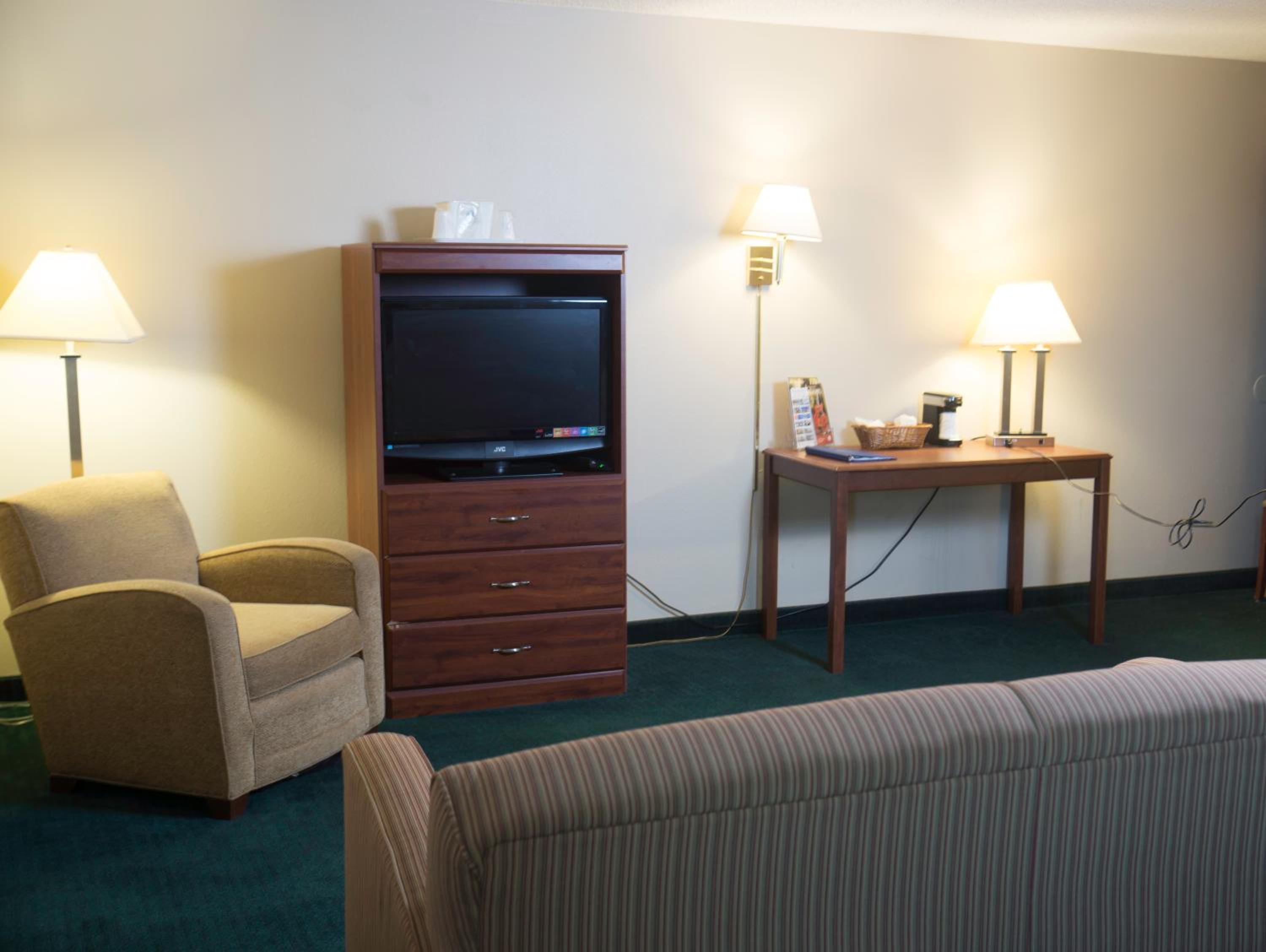 King Suite - Photo 2