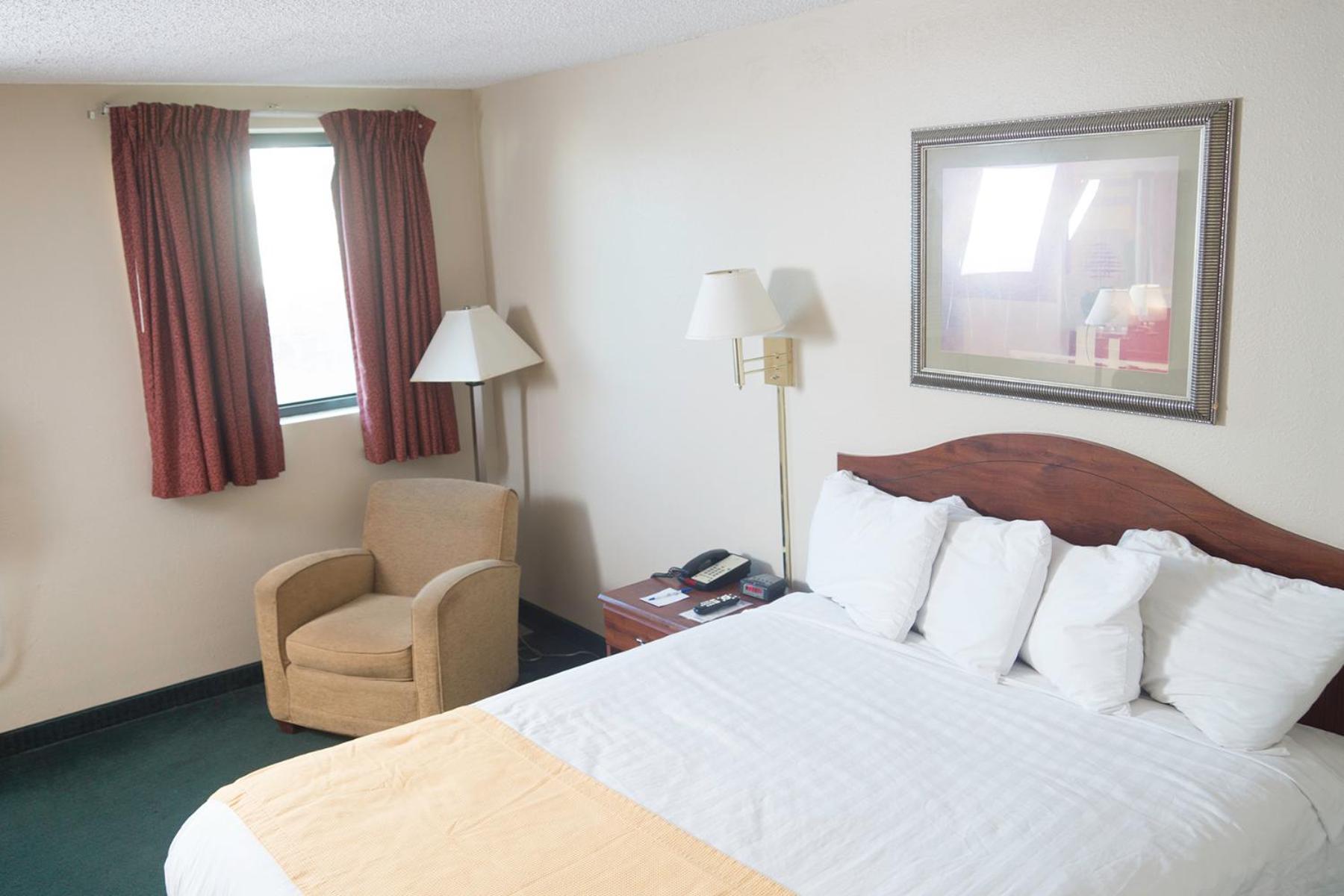 Queen Room - Photo 1