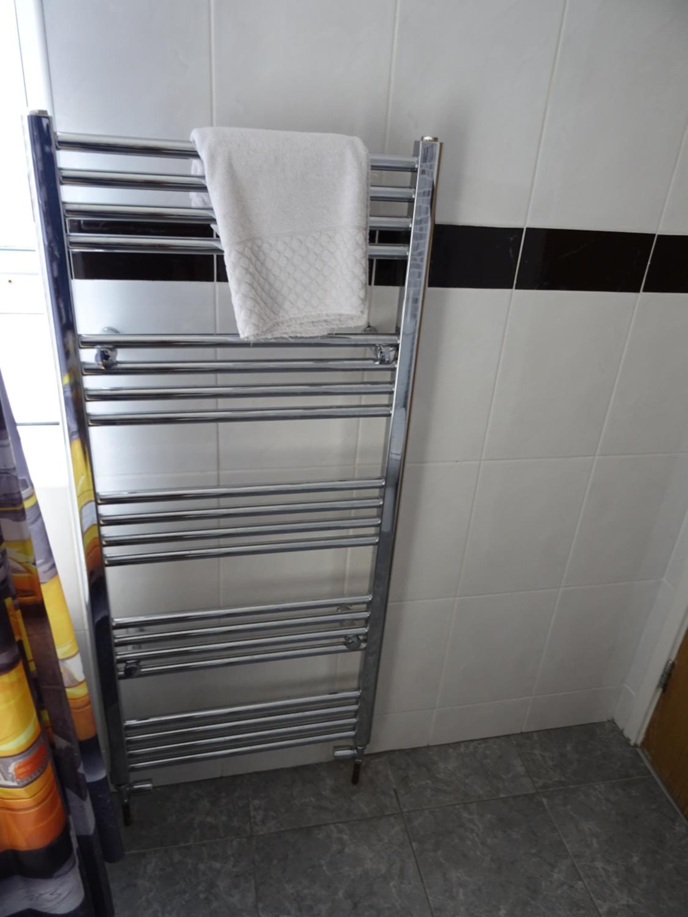 Standard Triple En-suite Room - Photo 4