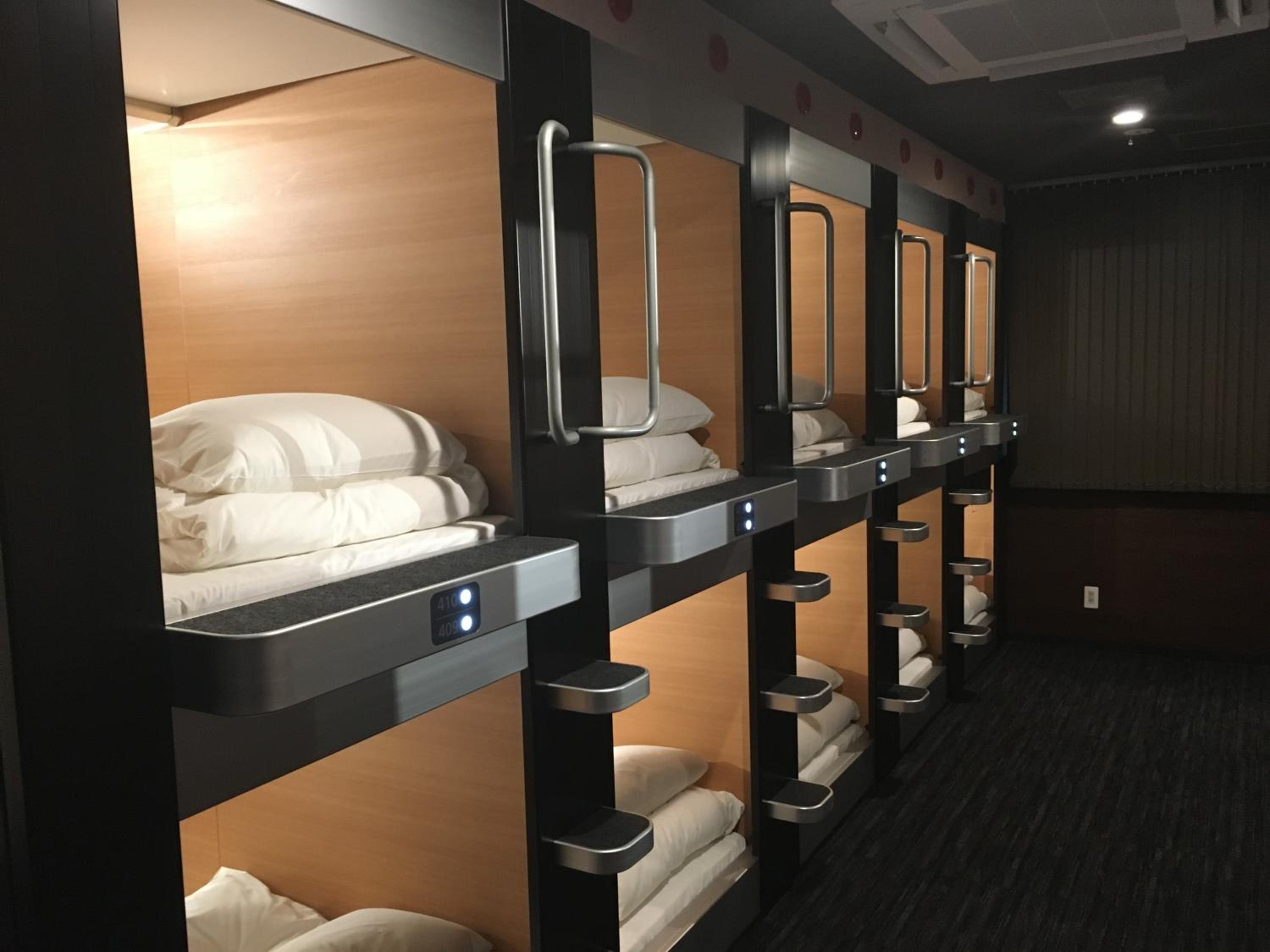 Upper Capsule Bed in Mixed Dormitory photo 1